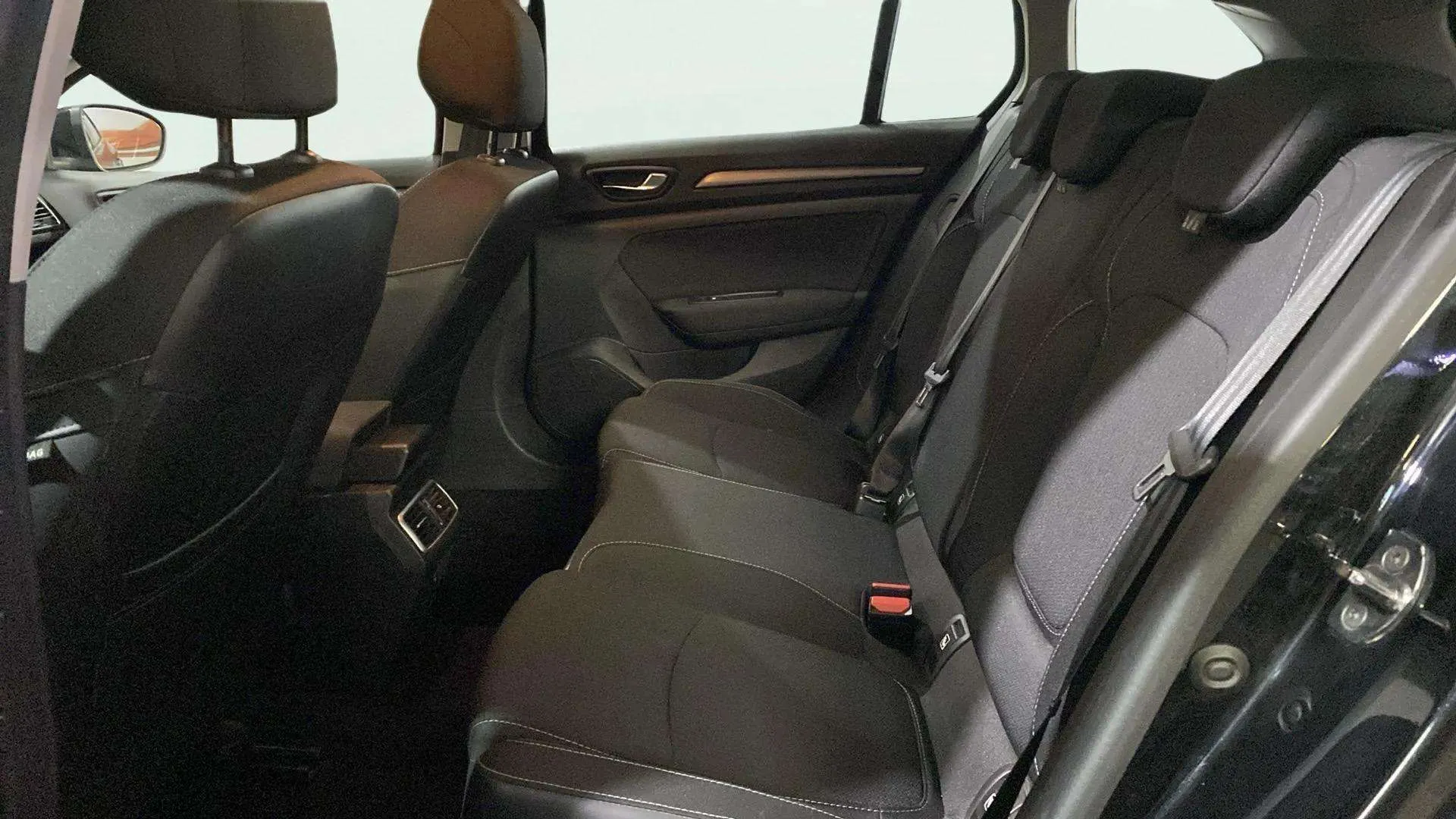 Renault Mégane S.T. Business E-Tech Híbrido ench. - foto 8