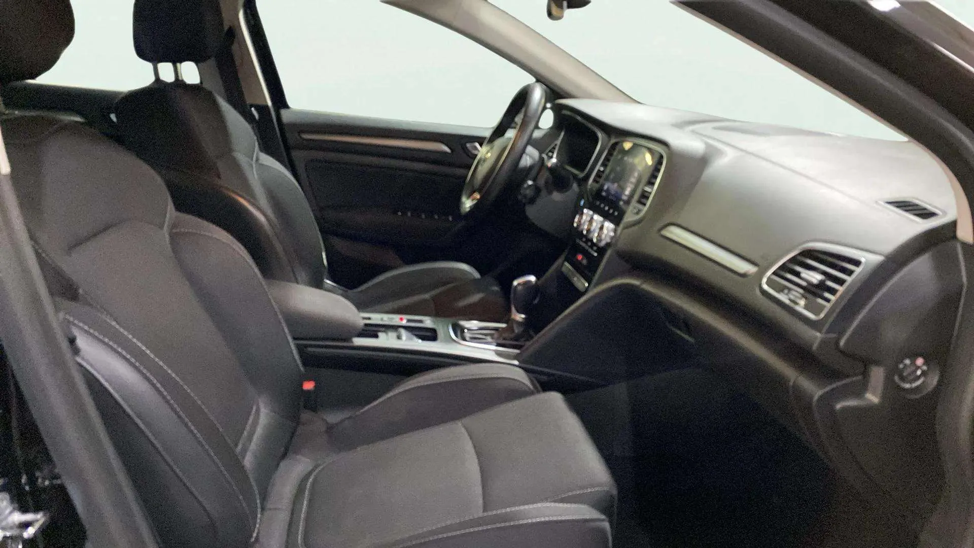 Renault Mégane S.T. Business E-Tech Híbrido ench. - foto 9
