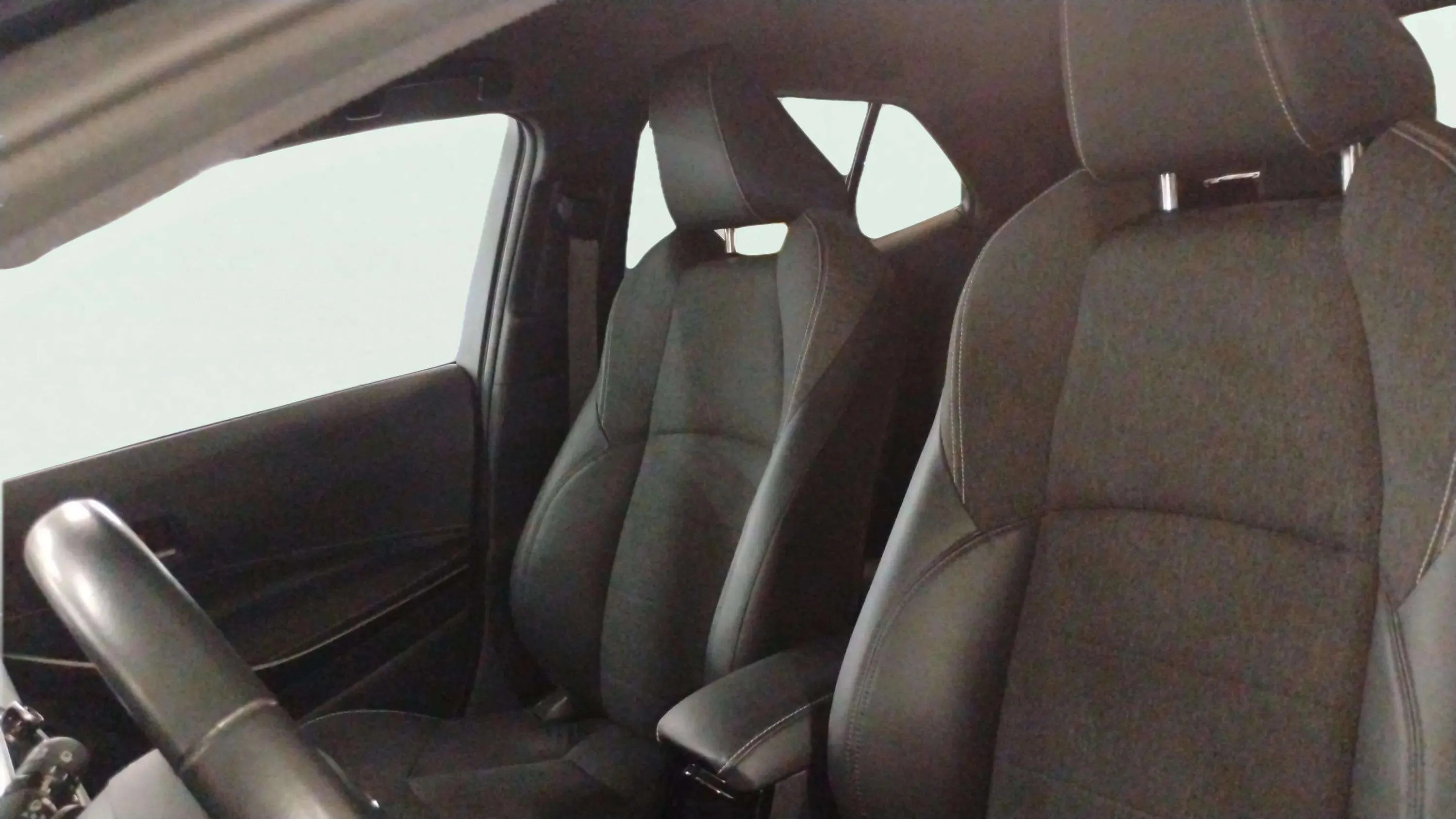 Toyota Corolla 2.0 180H Advance Luxury E-CVT - foto 8