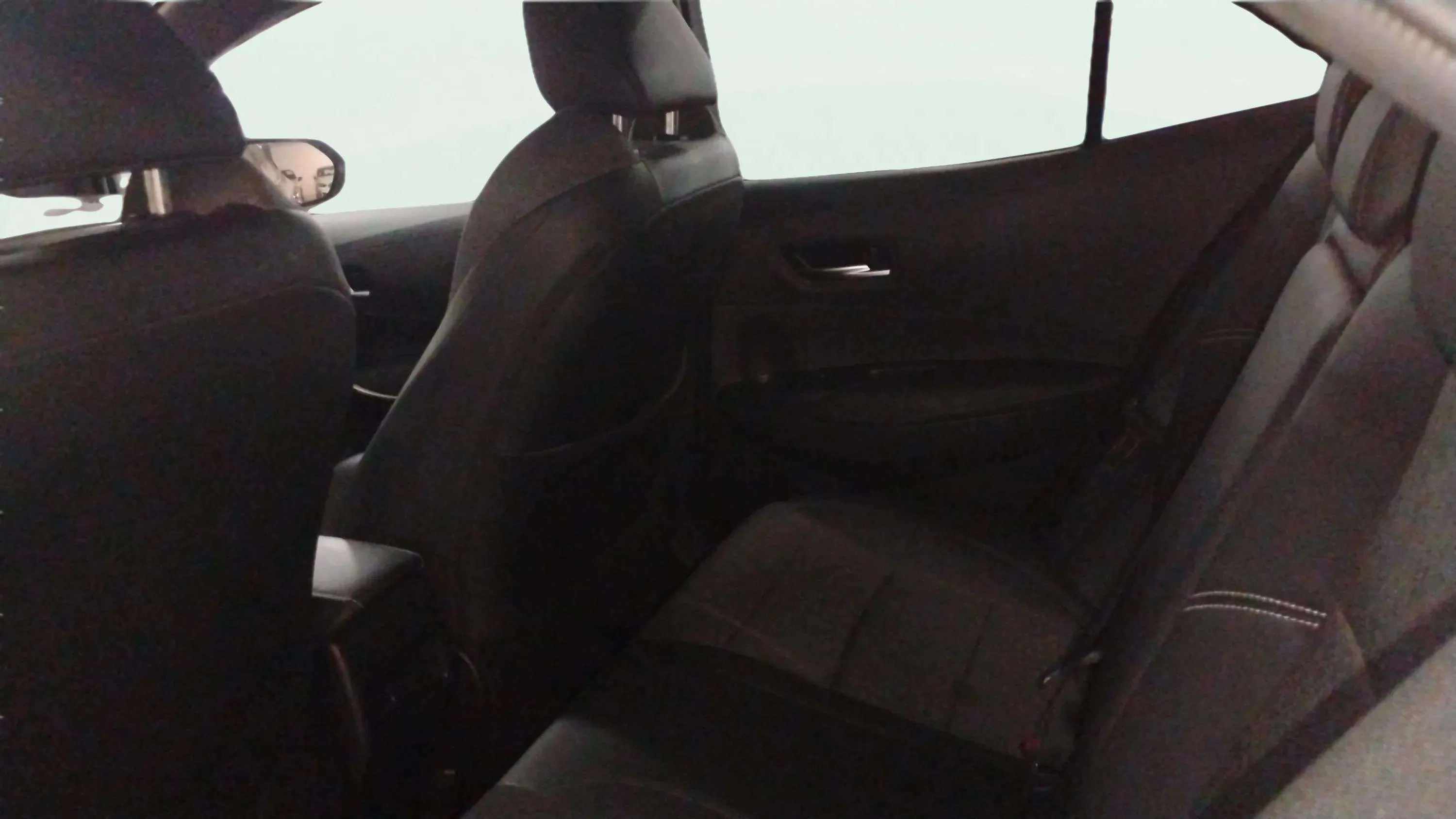 Toyota Corolla 2.0 180H Advance Luxury E-CVT - foto 12