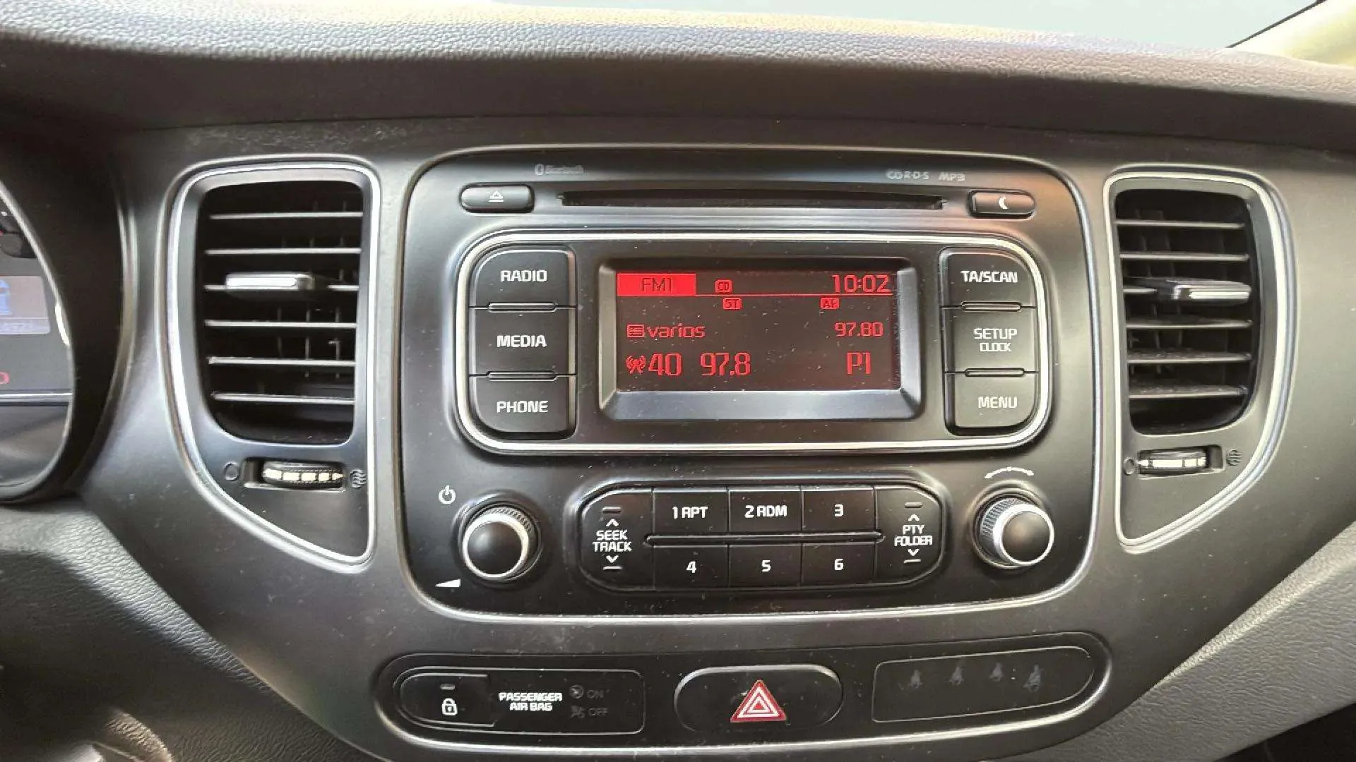 Kia Carens 1.6 GDi Concept 5 plazas - foto 26