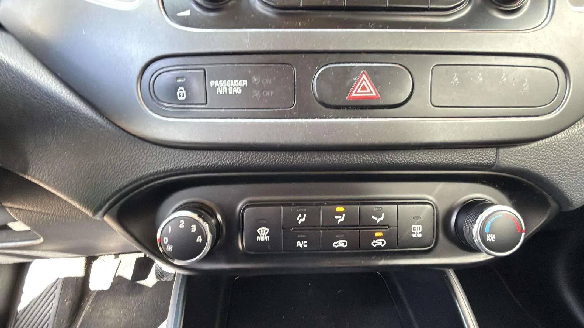 Kia Carens 1.6 GDi Concept 5 plazas - foto 27