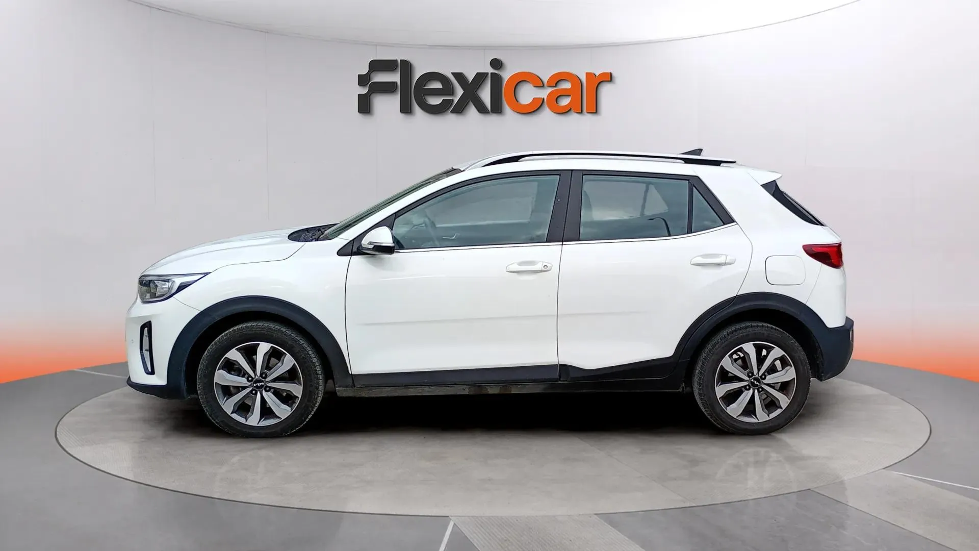 Kia Stonic 1.0 T-GDi MHEV iMT Drive - foto 3