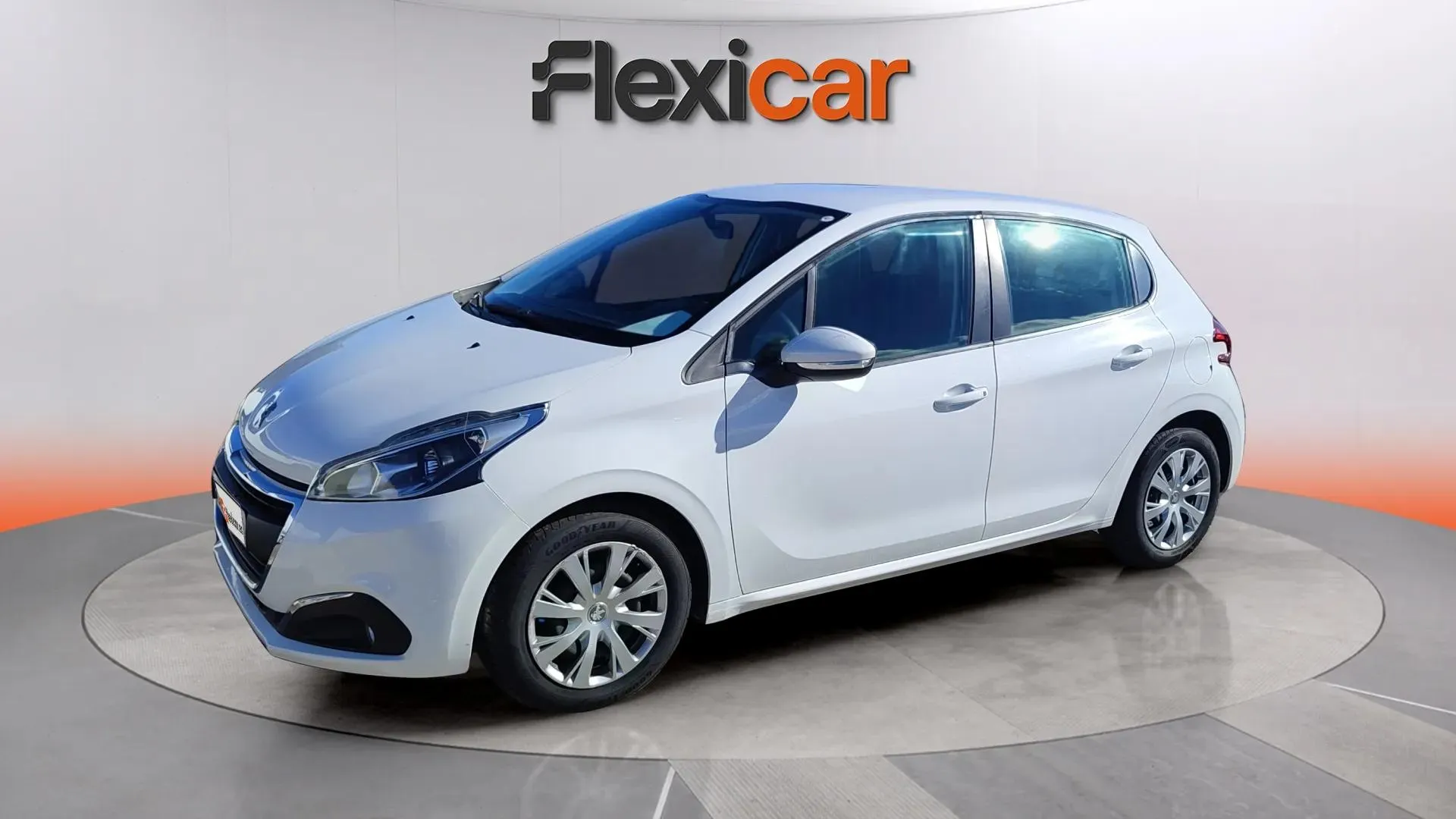 Peugeot 208 Active PureTech - foto 2