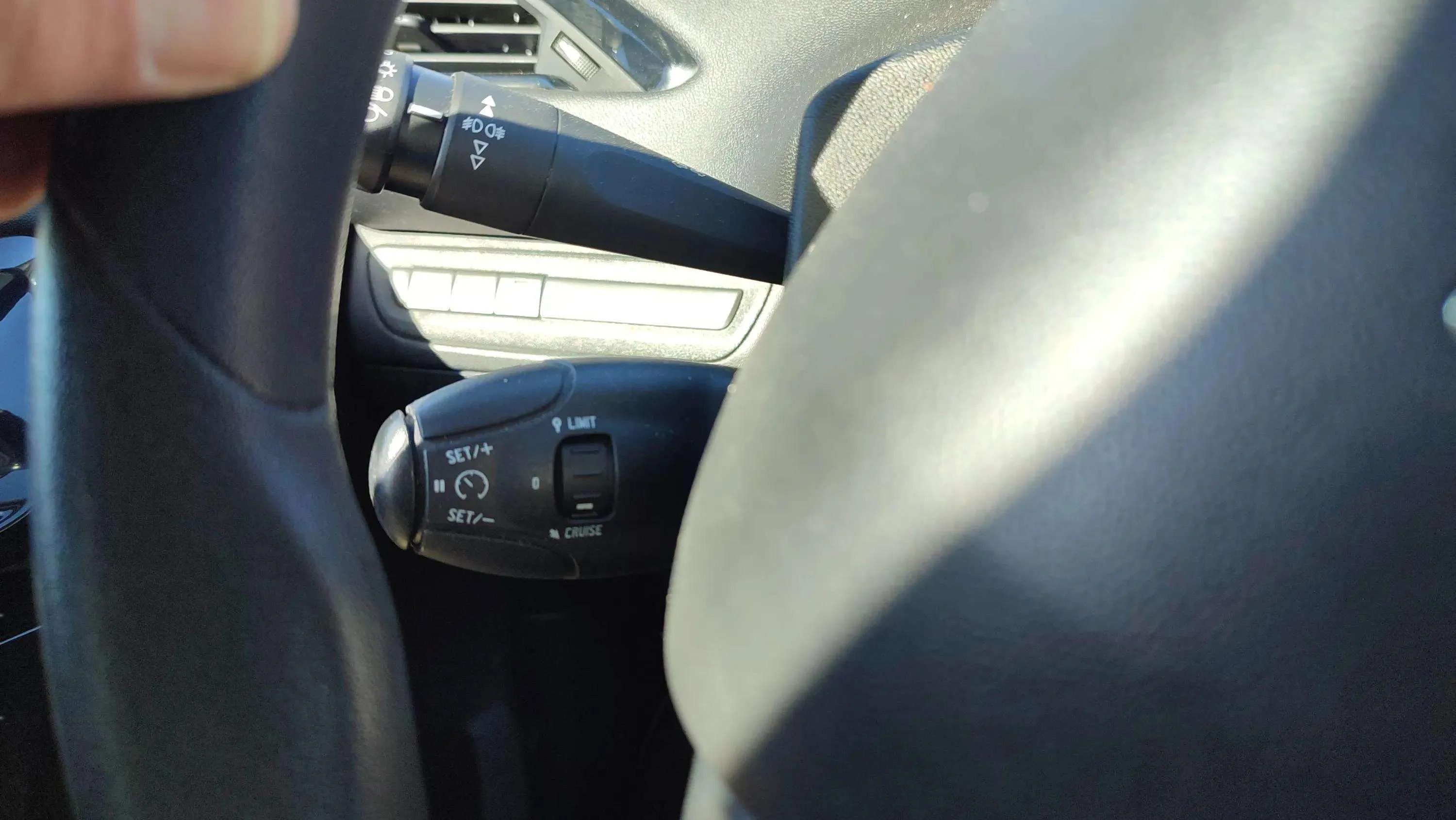 Peugeot 208 Active PureTech - foto 21