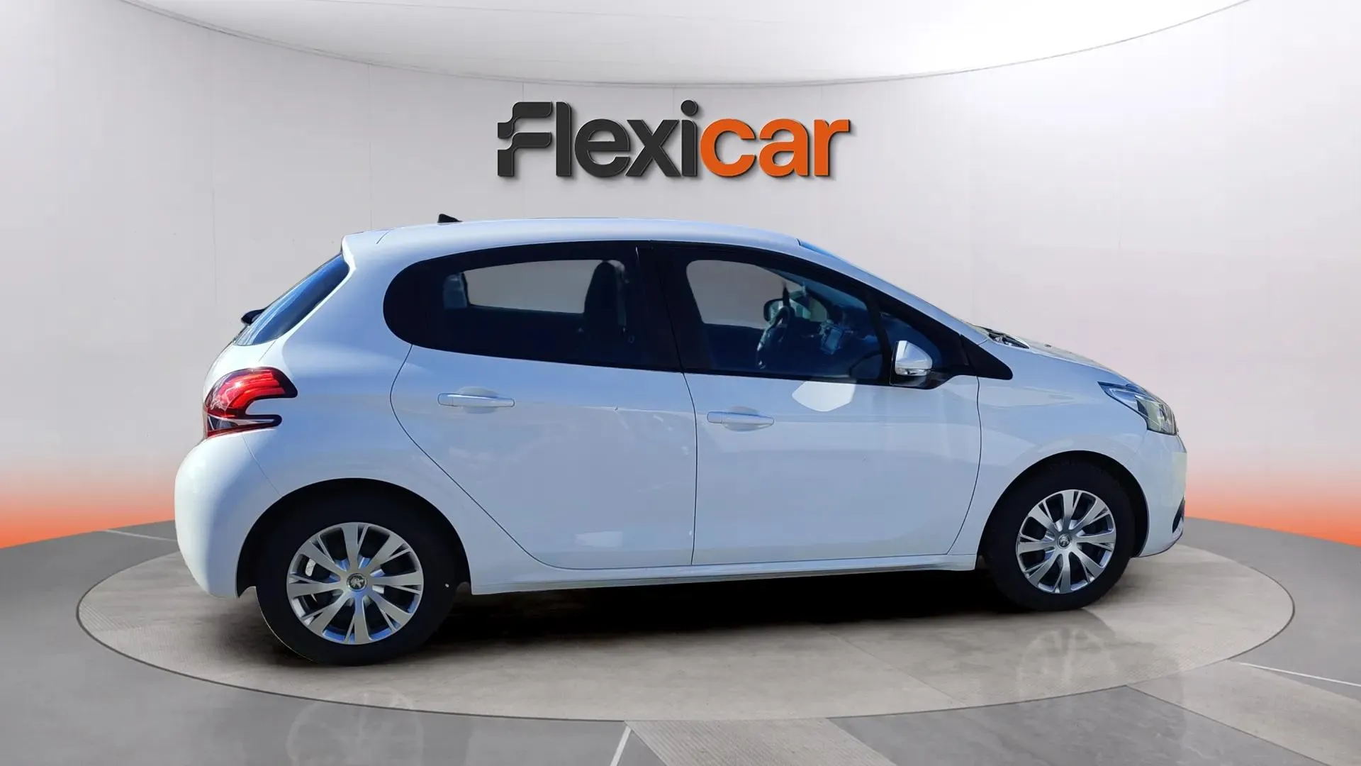 Peugeot 208 Active PureTech - foto 4
