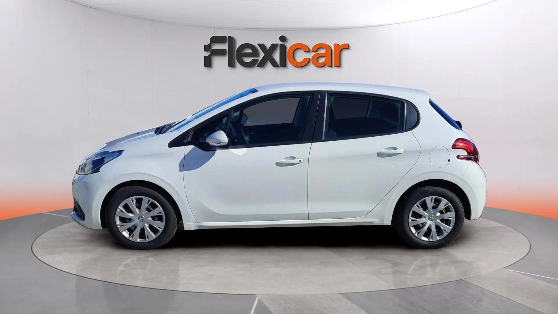 Peugeot 208 Active PureTech - foto 6