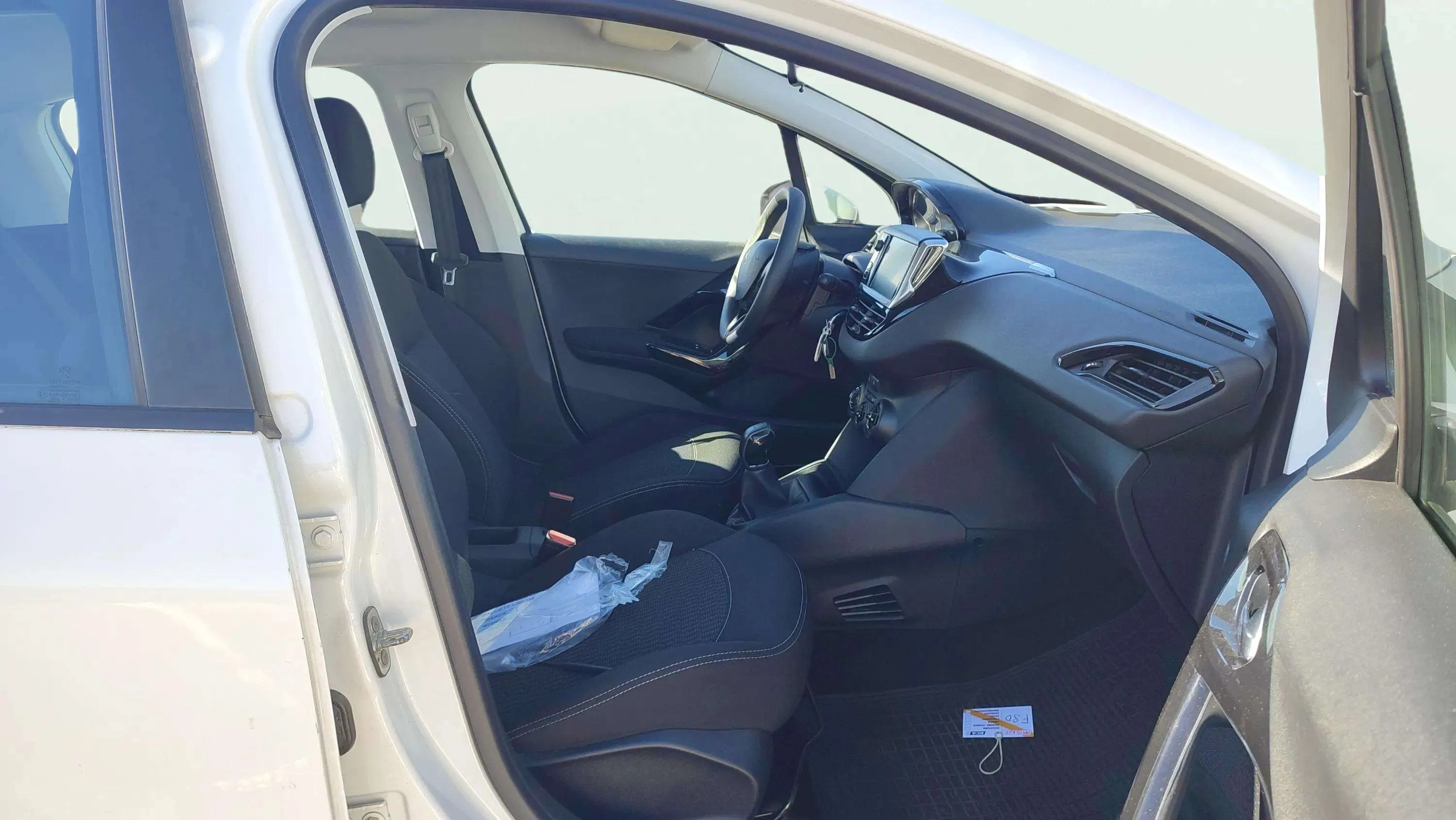 Peugeot 208 Active PureTech - foto 13