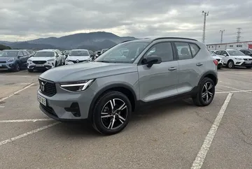 volvo xc40 20 b3 g plus dark 163cv hibrido no enchufable automatica arval barcelona 903000000223699