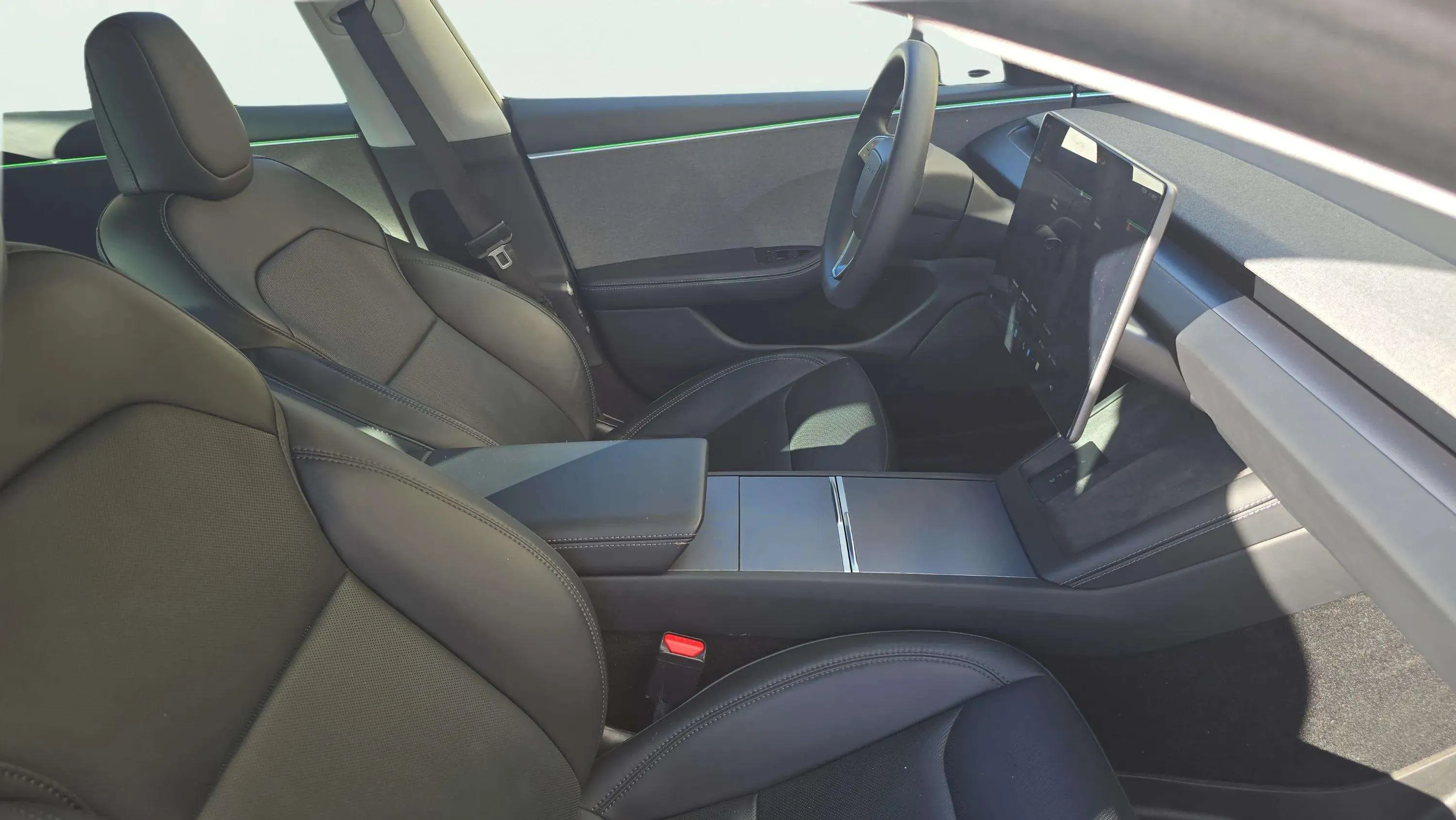 Tesla Model 3 Standard Range "Highland" RWD - foto 13