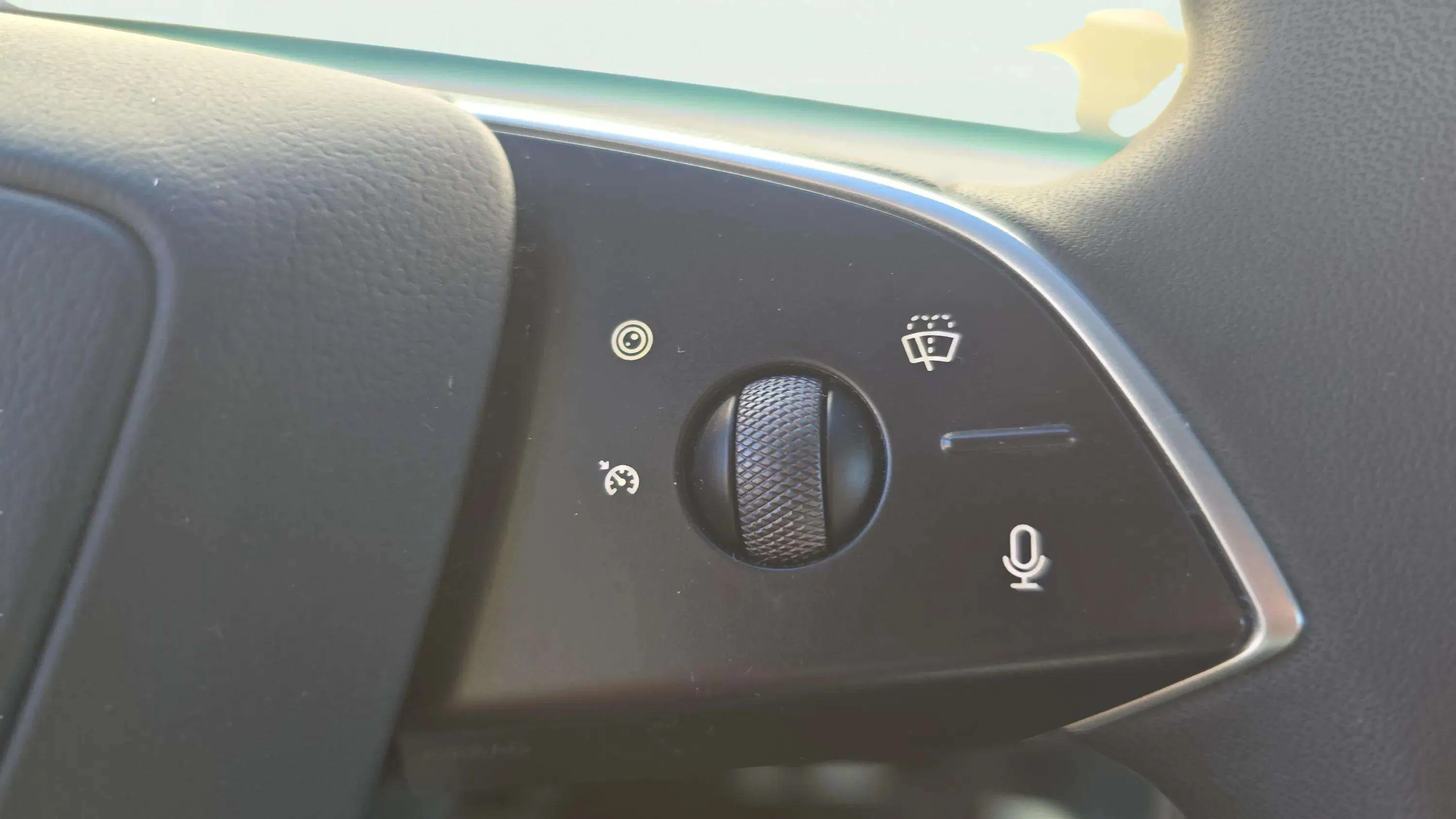 Tesla Model 3 Standard Range "Highland" RWD - foto 21
