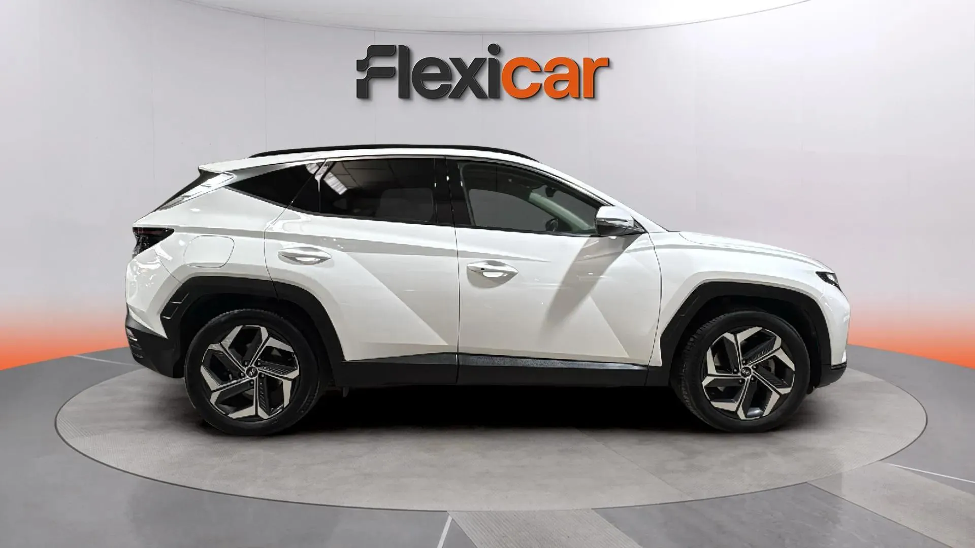 Hyundai Tucson 1.6 T-GDi PHEV Maxx 4x4 - foto 8
