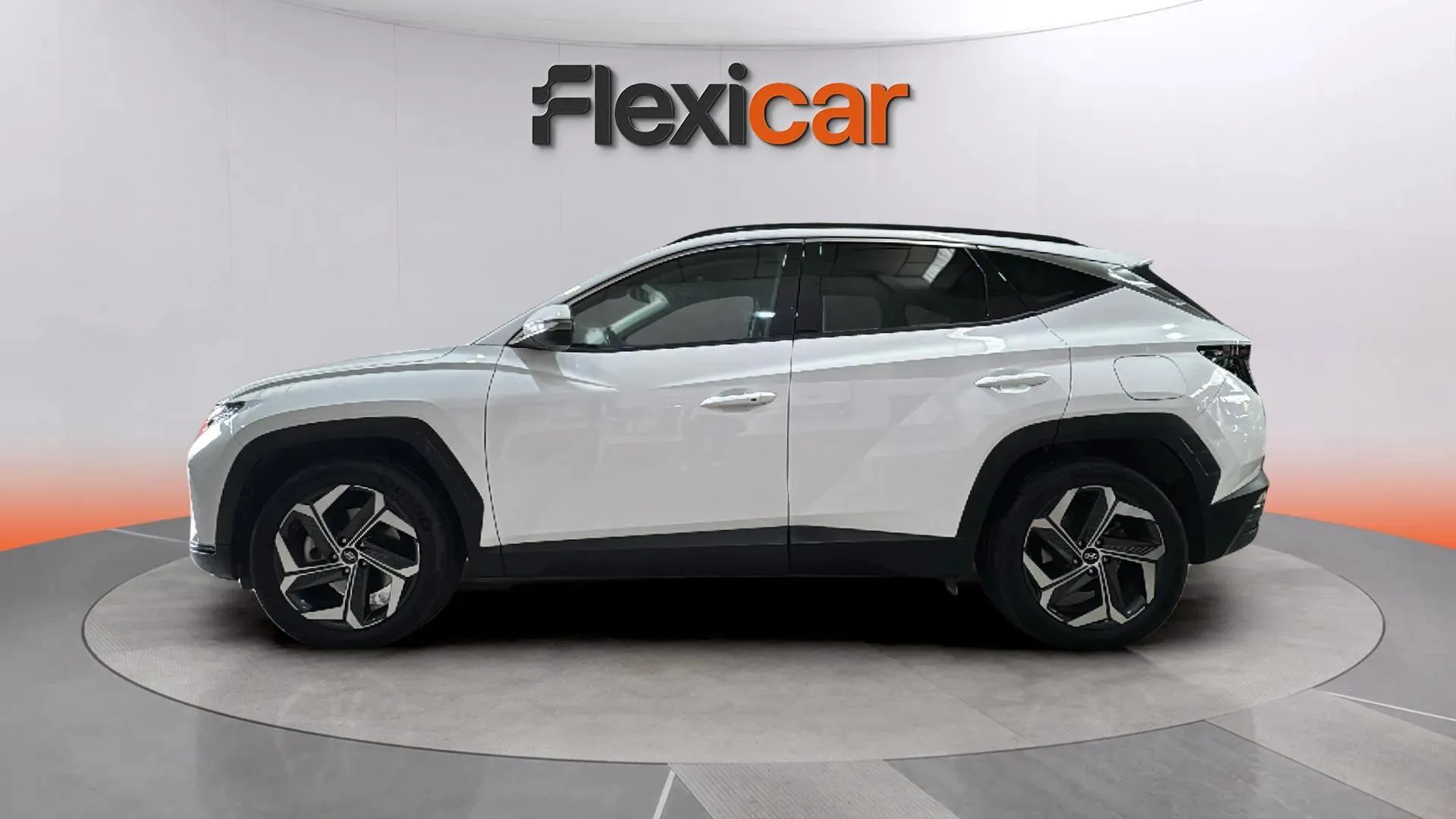 Hyundai Tucson 1.6 T-GDi PHEV Maxx 4x4 - foto 4