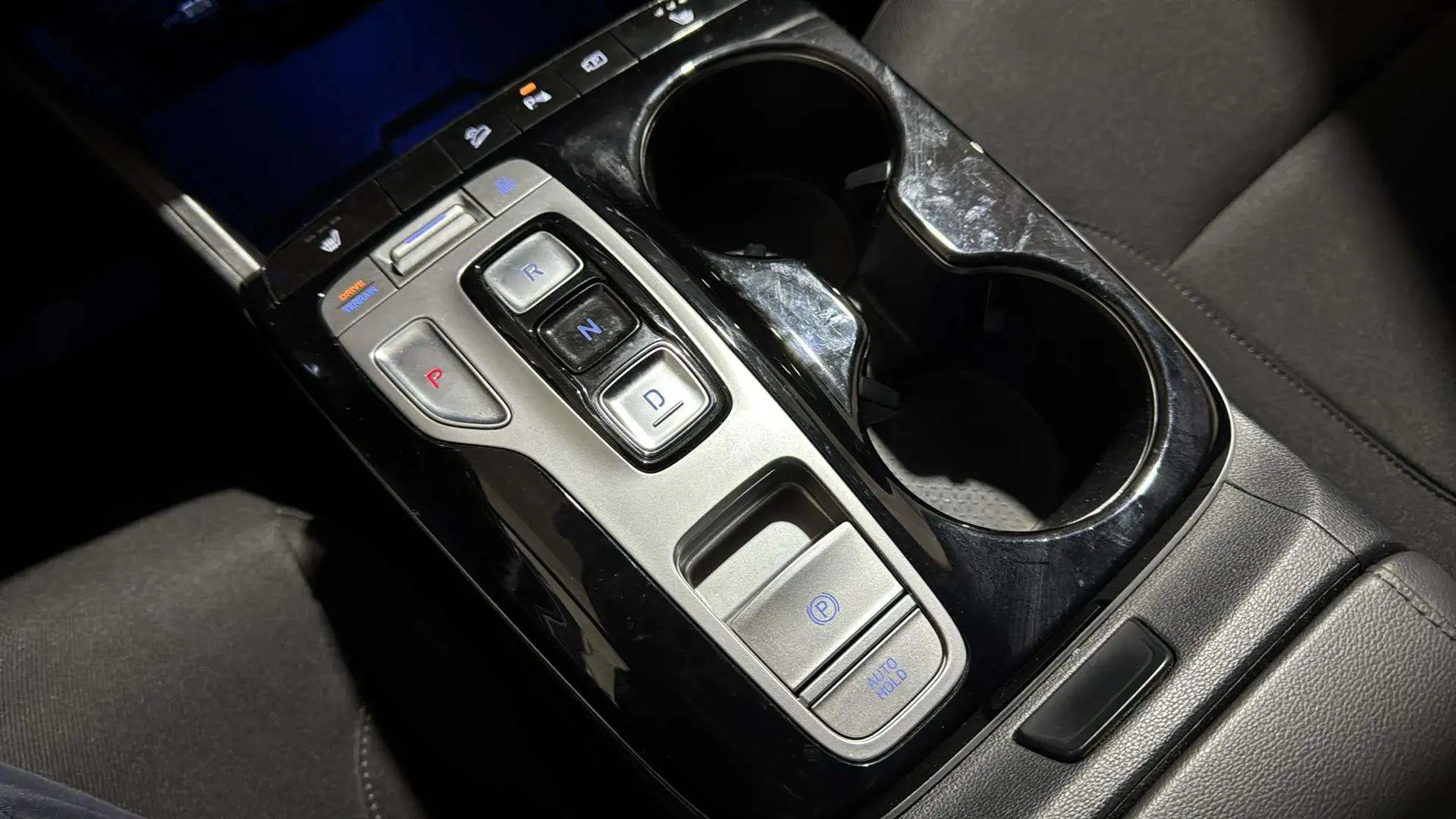 Hyundai Tucson 1.6 T-GDi PHEV Maxx 4x4 - foto 19