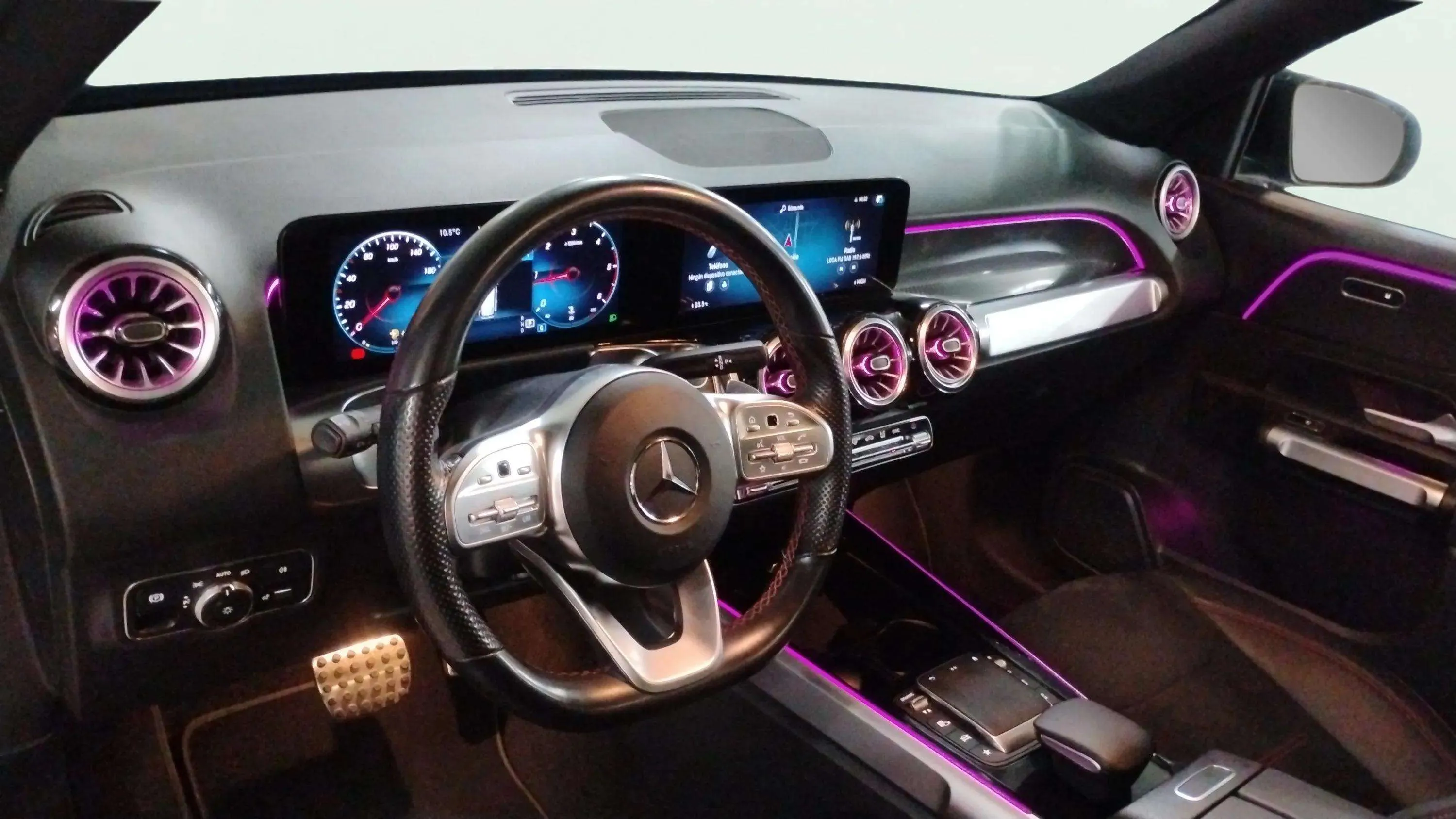 Mercedes-Benz GLB 200 d 4MATIC - foto 8