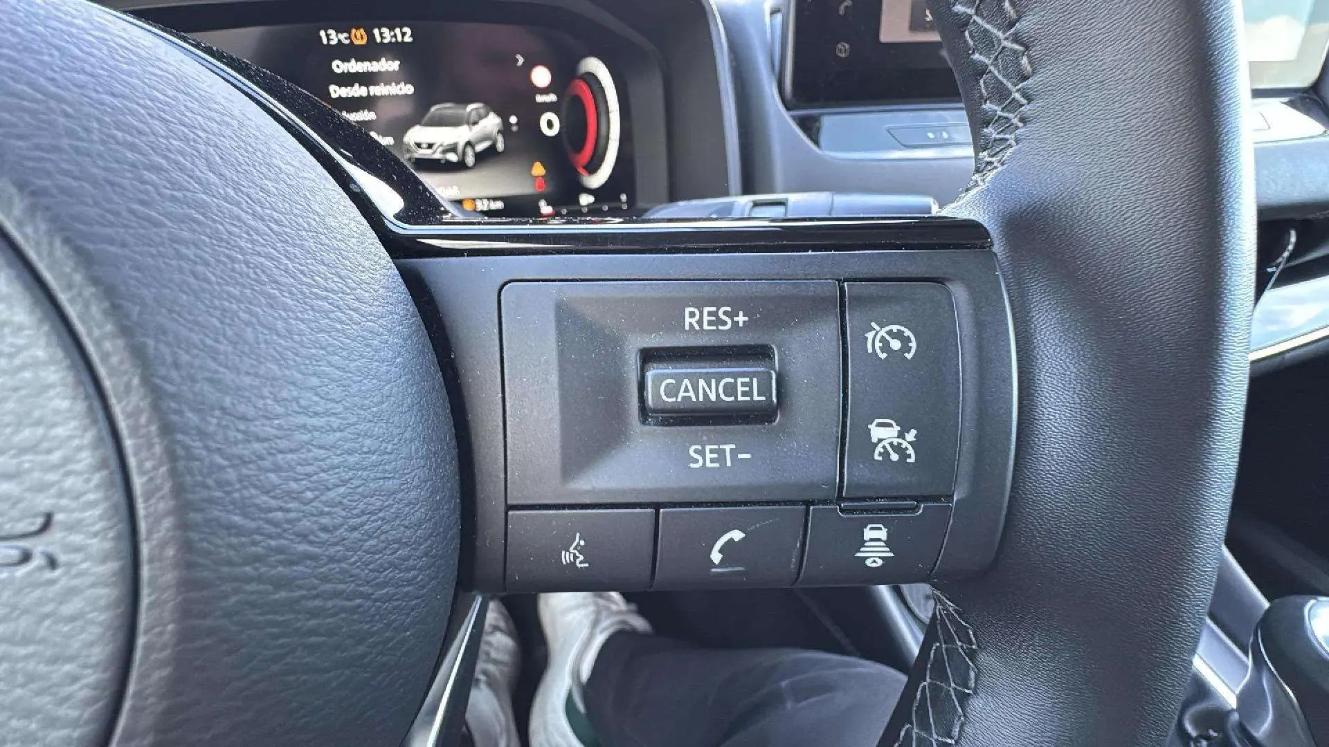 Nissan Qashqai DIG-T mHEV 4x2 Tekna - foto 19