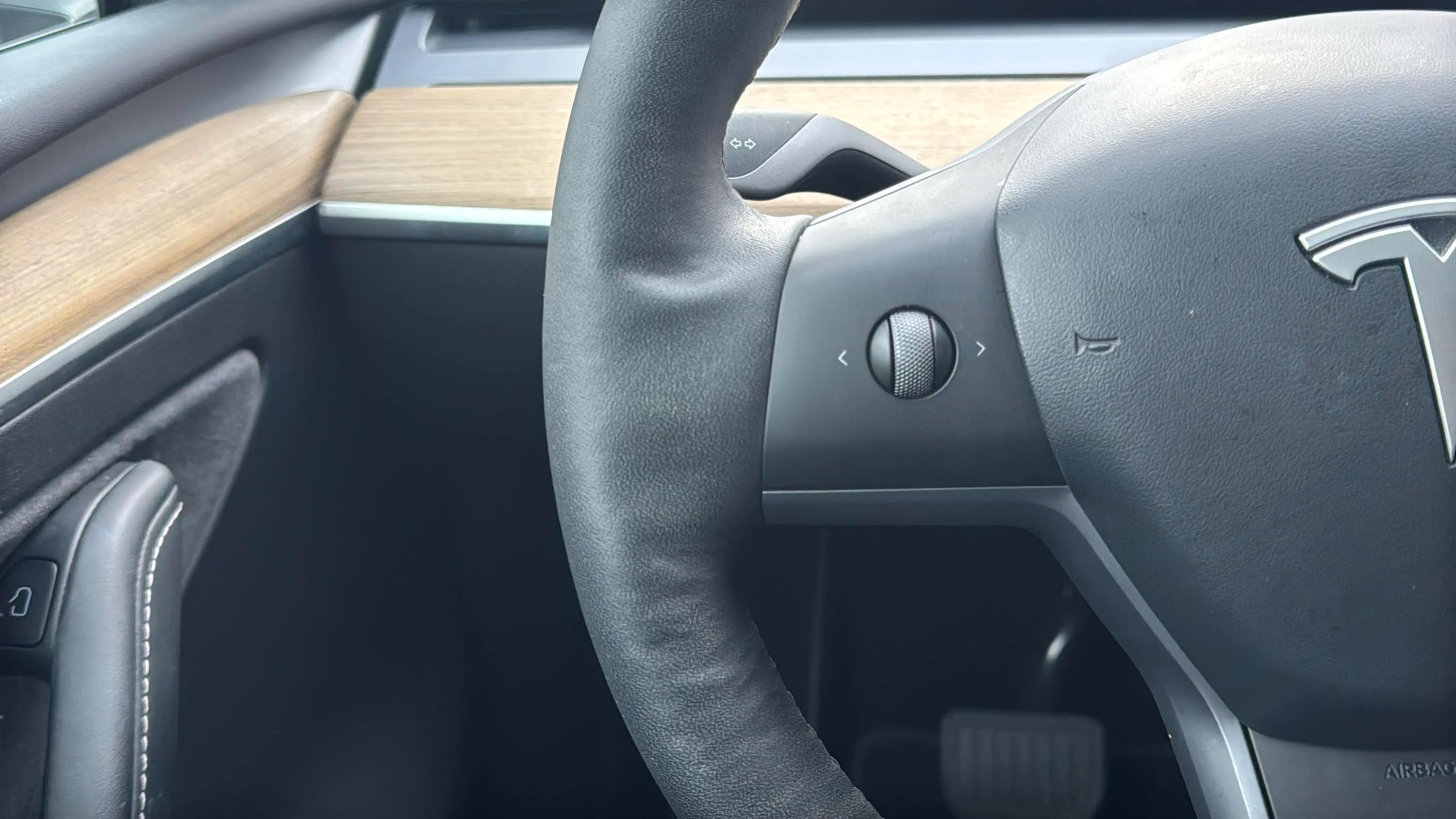 Tesla Model Y Tracción Trasera RWD - foto 14