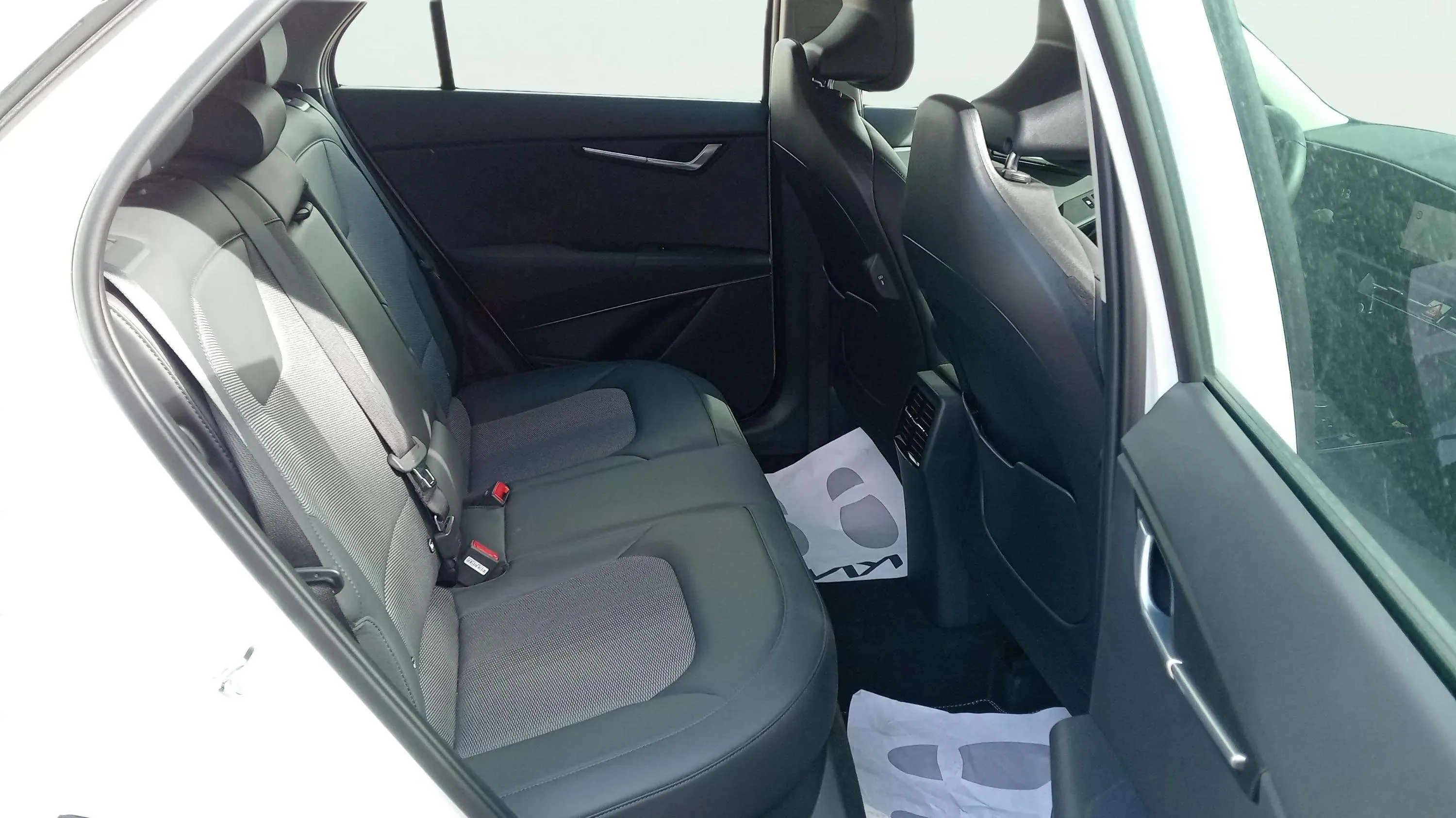 Kia Niro 1.6 GDi PHEV Concept - foto 20