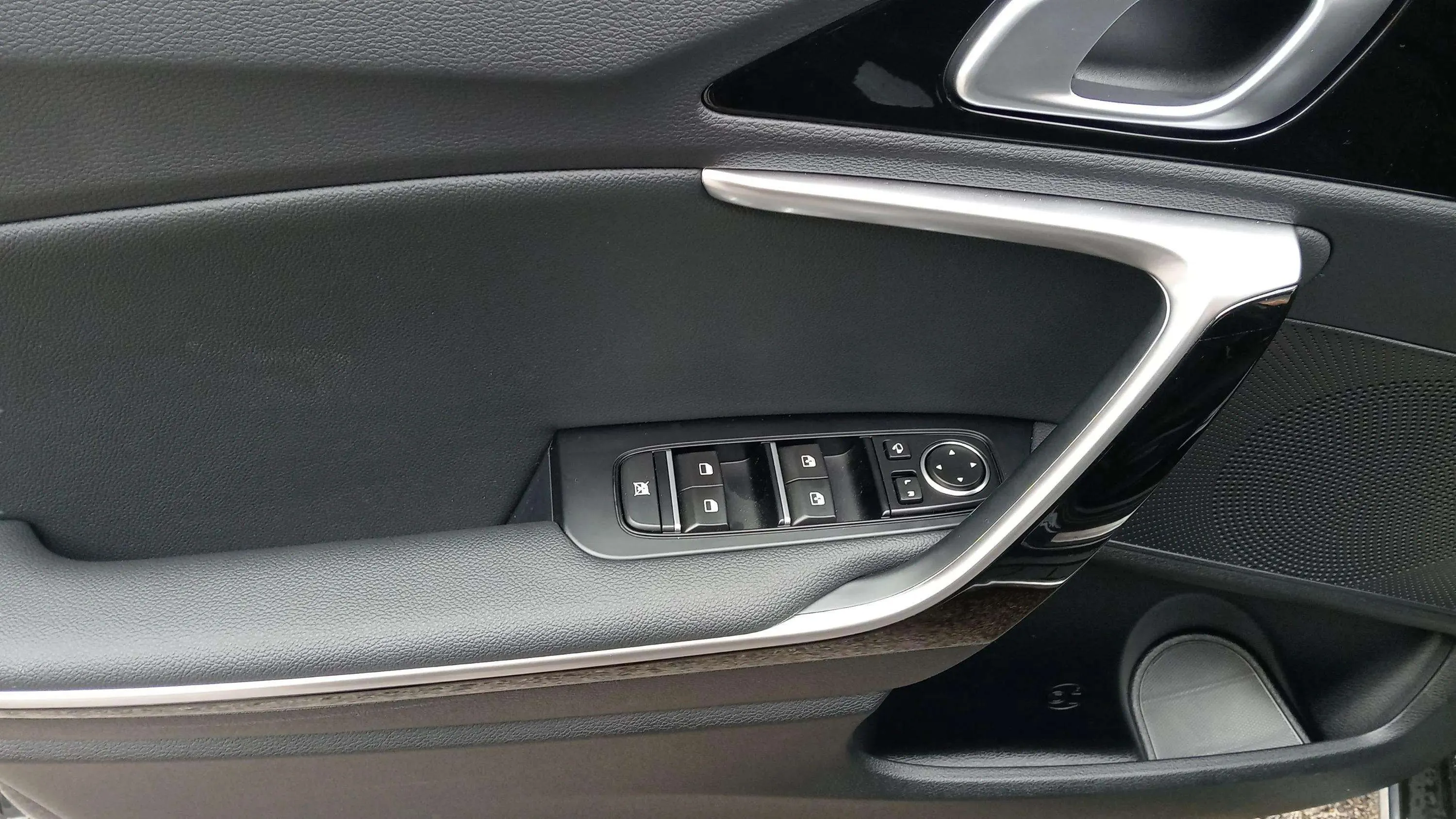 Kia XCeed 1.6 GDi PHEV eDrive - foto 25