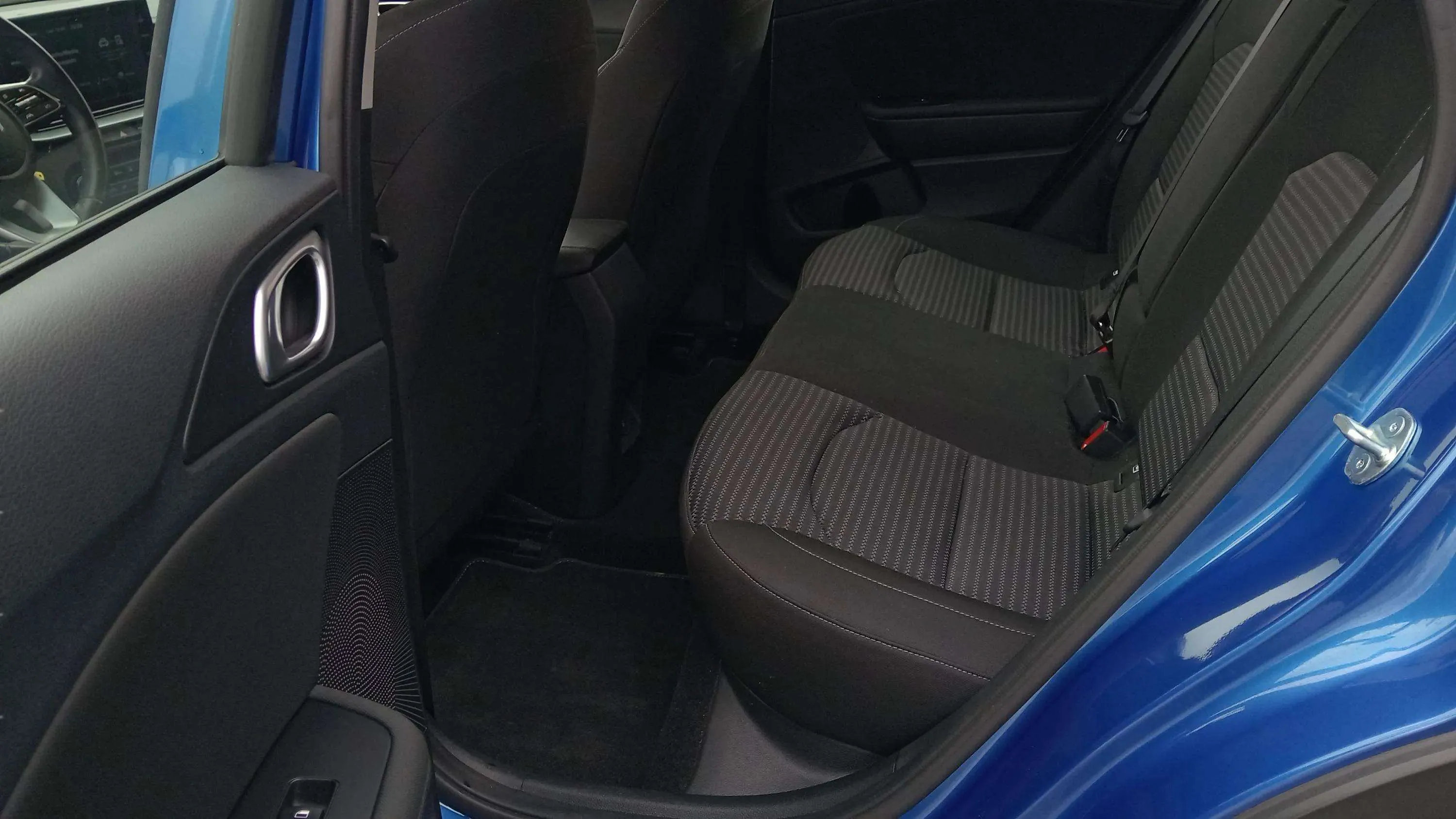 Kia Ceed 1.6 MHEV iMT Concept - foto 29