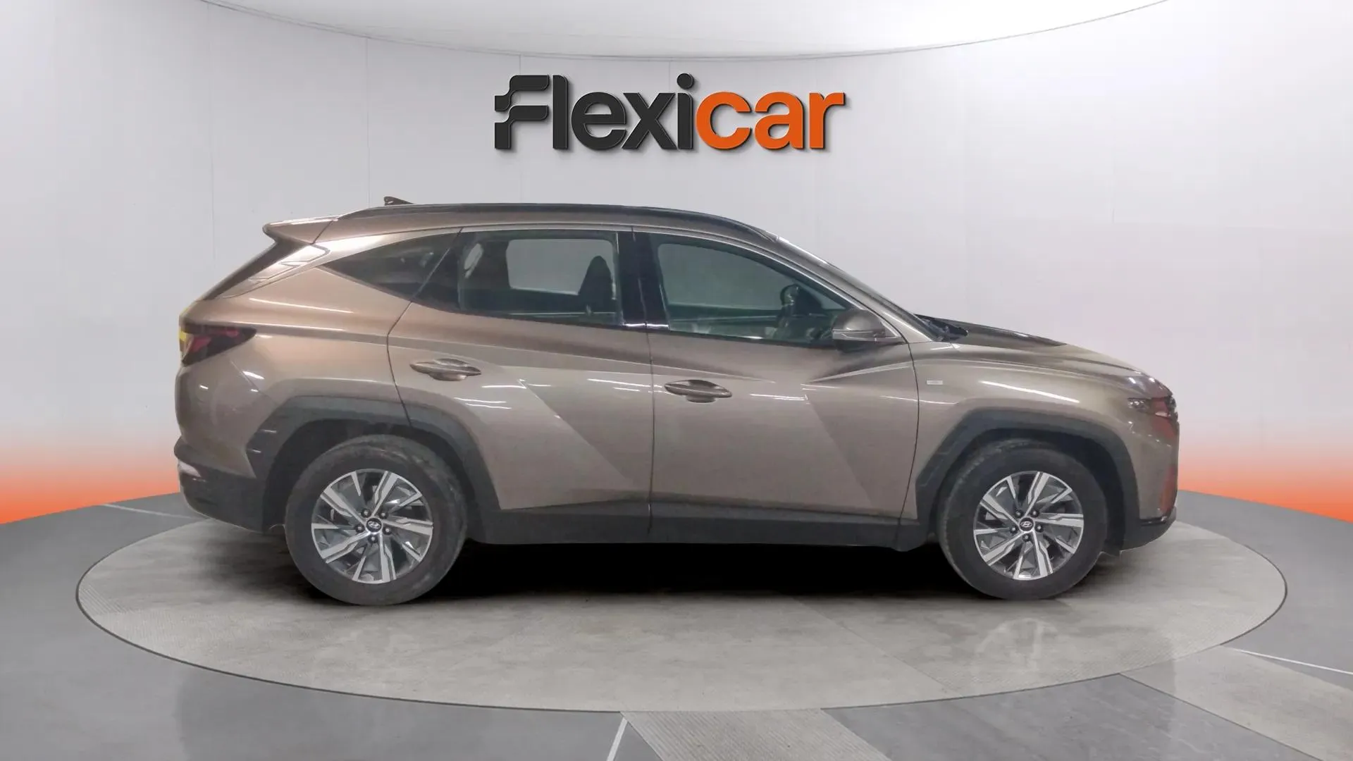 Hyundai Tucson 1.6 T-GDi 48V Maxx Sky - foto 3