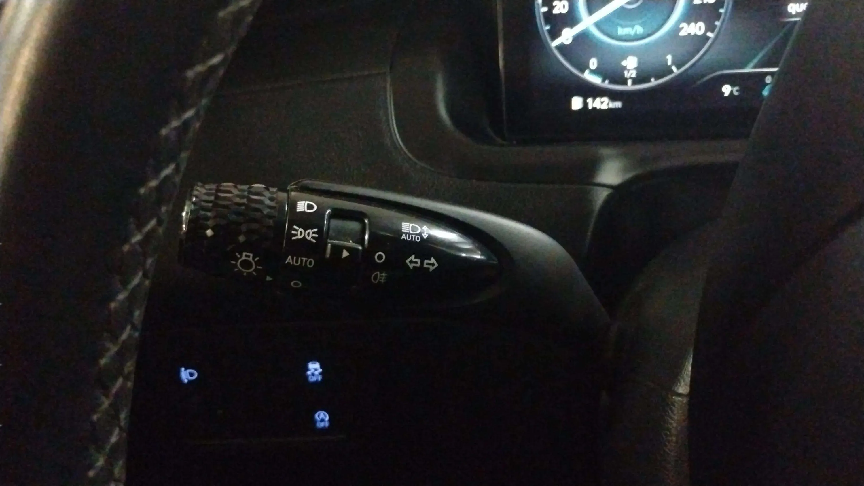 Hyundai Tucson 1.6 T-GDi 48V Maxx Sky - foto 24