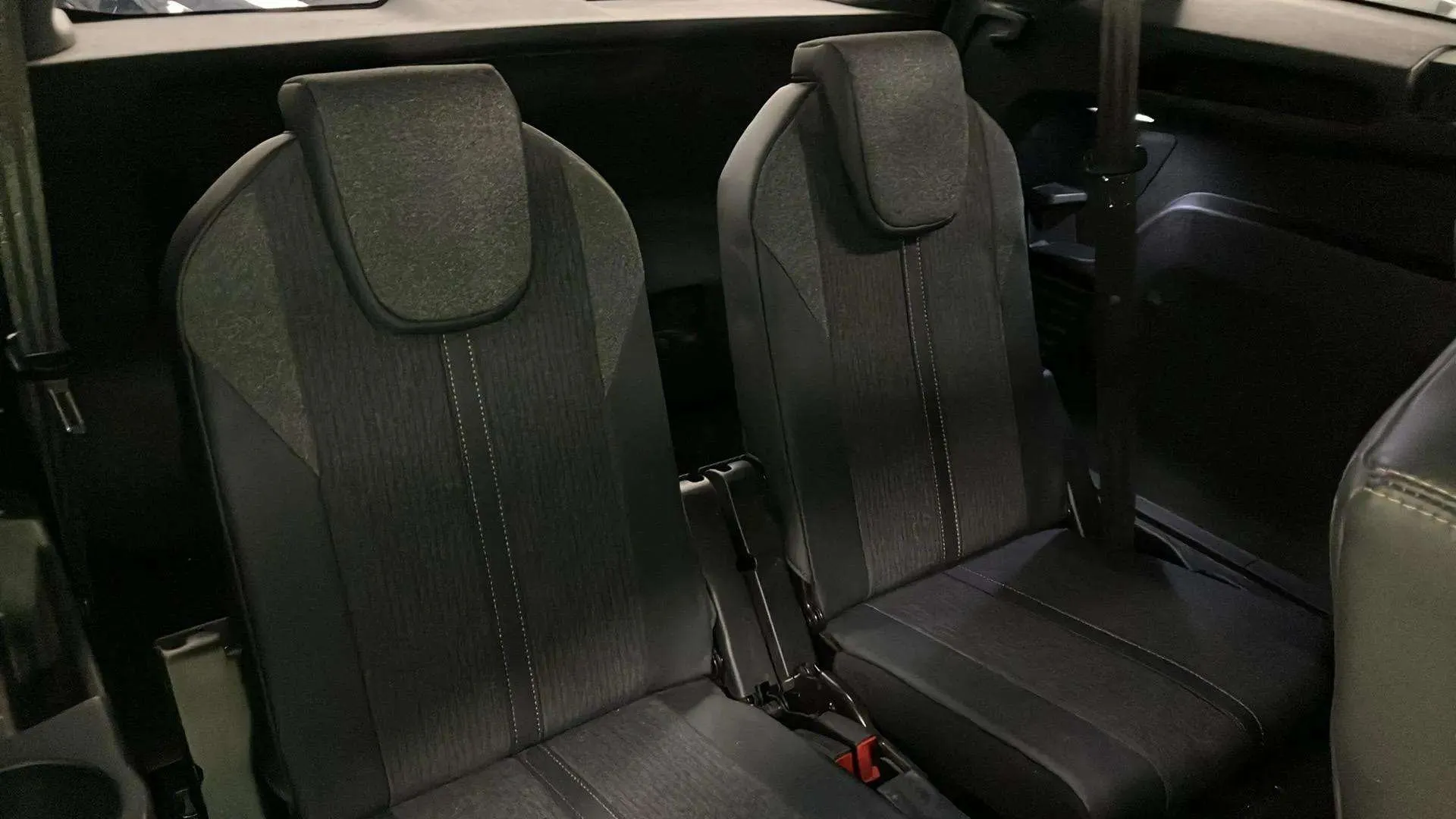 Peugeot 5008 Allure 1.2L PureTech (130) EAT6 - foto 13