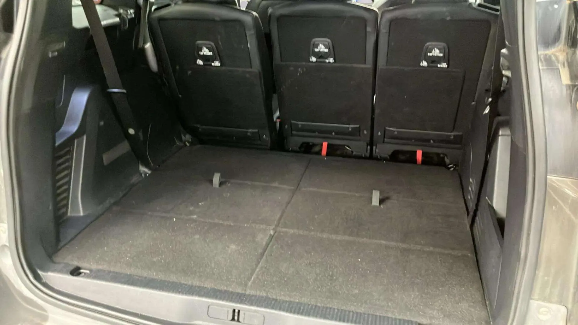 Peugeot 5008 Allure 1.2L PureTech (130) EAT6 - foto 23