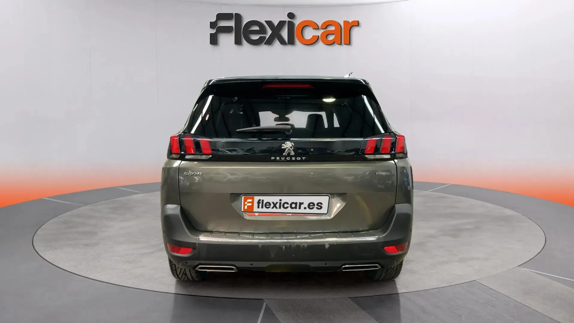 Peugeot 5008 Allure 1.2L PureTech (130) EAT6 - foto 4