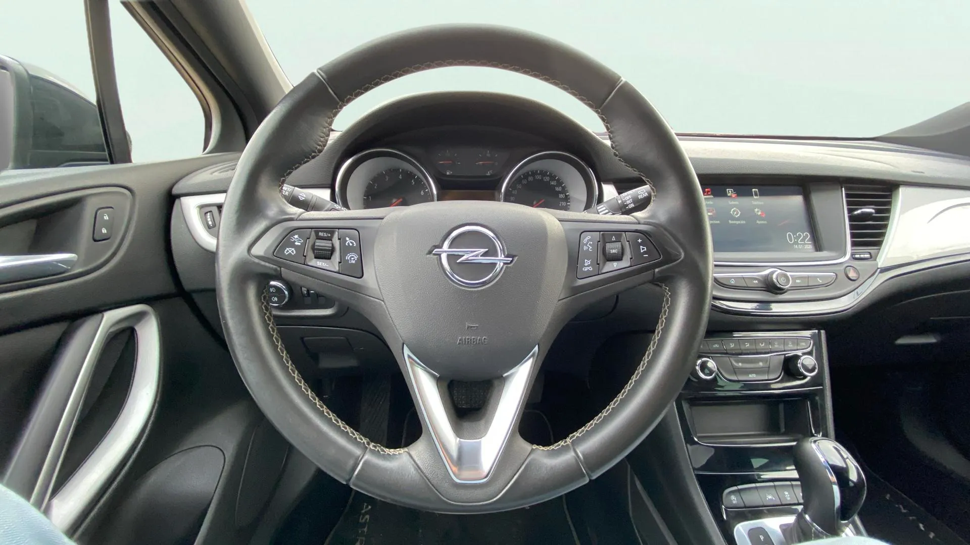 Opel Astra 1.4T SHT Elegance CVT ST - foto 13