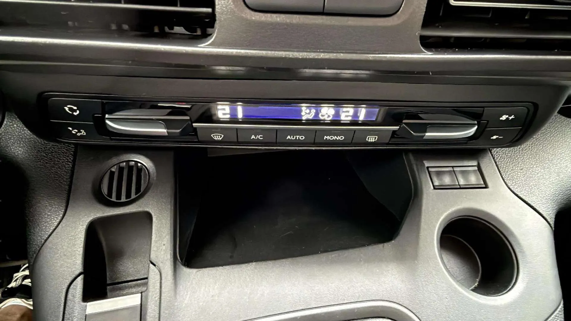 Citroën Berlingo Talla M BlueHDi 100 Shine - foto 20