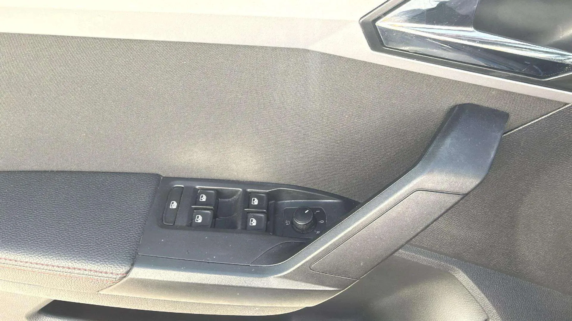 SEAT Arona 1.0 TSI FR Ecomotive - foto 23