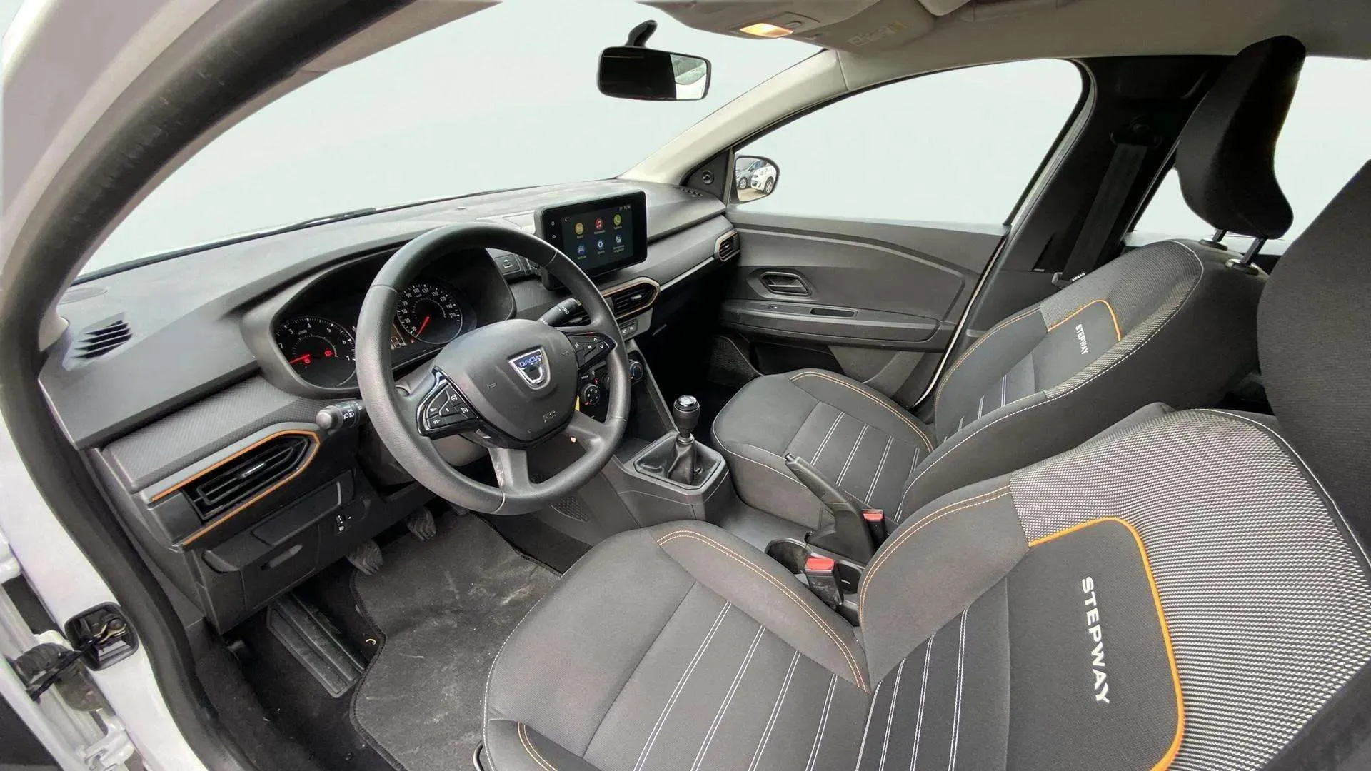 Dacia Sandero Stepway Essential TCe (90V) - foto 10