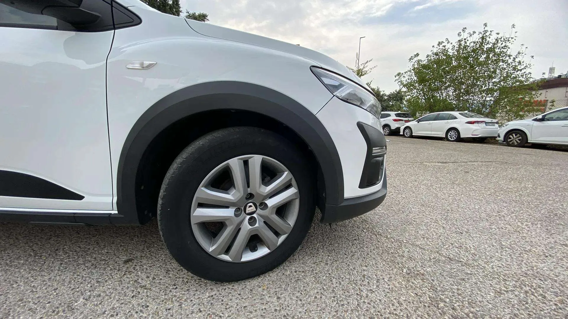Dacia Sandero Stepway Essential TCe (90V) - foto 6