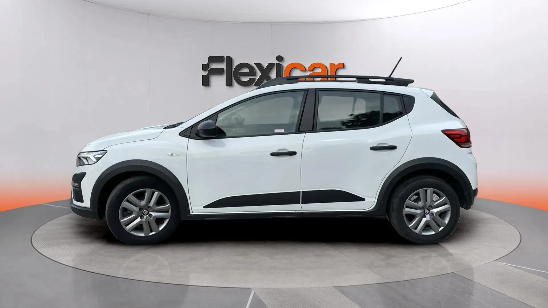 Dacia Sandero Stepway Essential TCe (90V) - foto 4