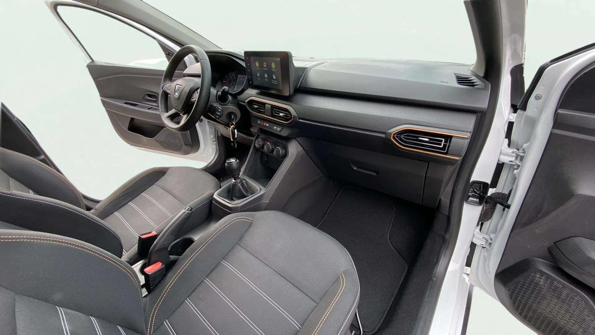 Dacia Sandero Stepway Essential TCe (90V) - foto 11