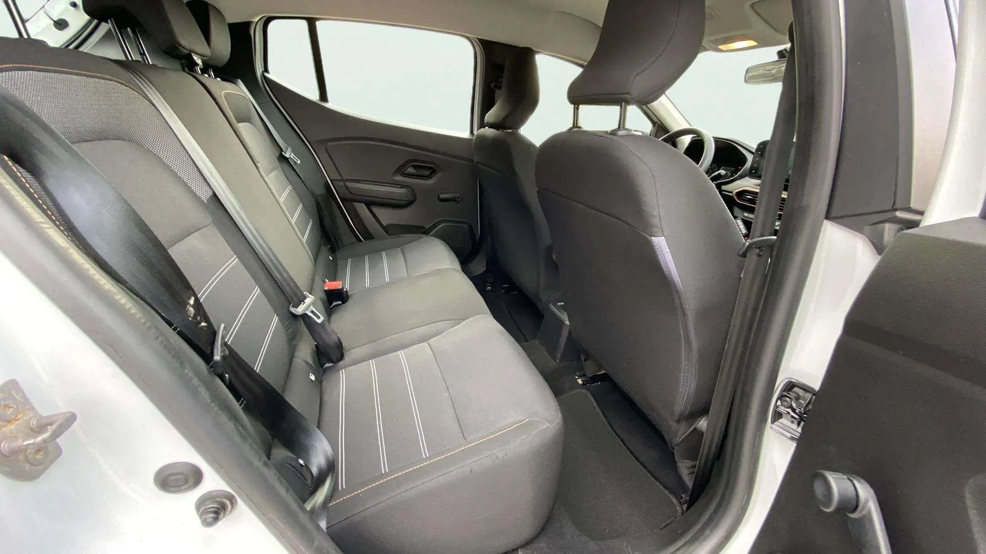 Dacia Sandero Stepway Essential TCe (90V) - foto 18