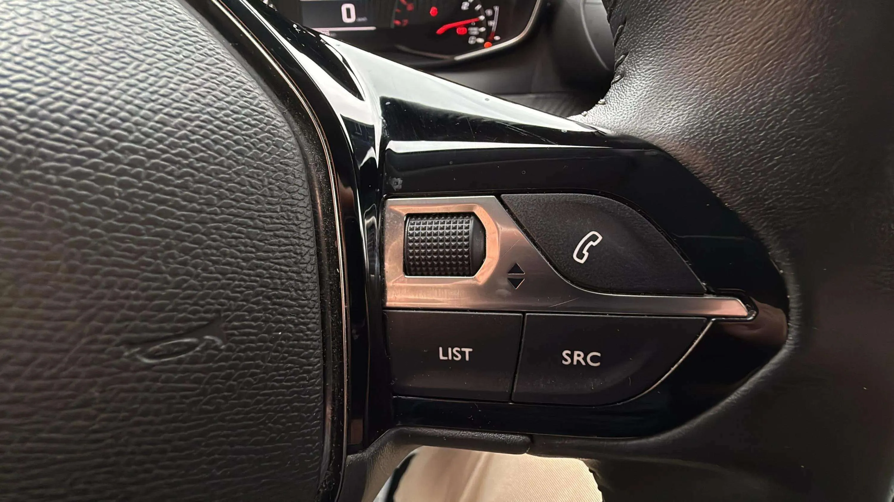 Peugeot 208 PureTech Allure - foto 14