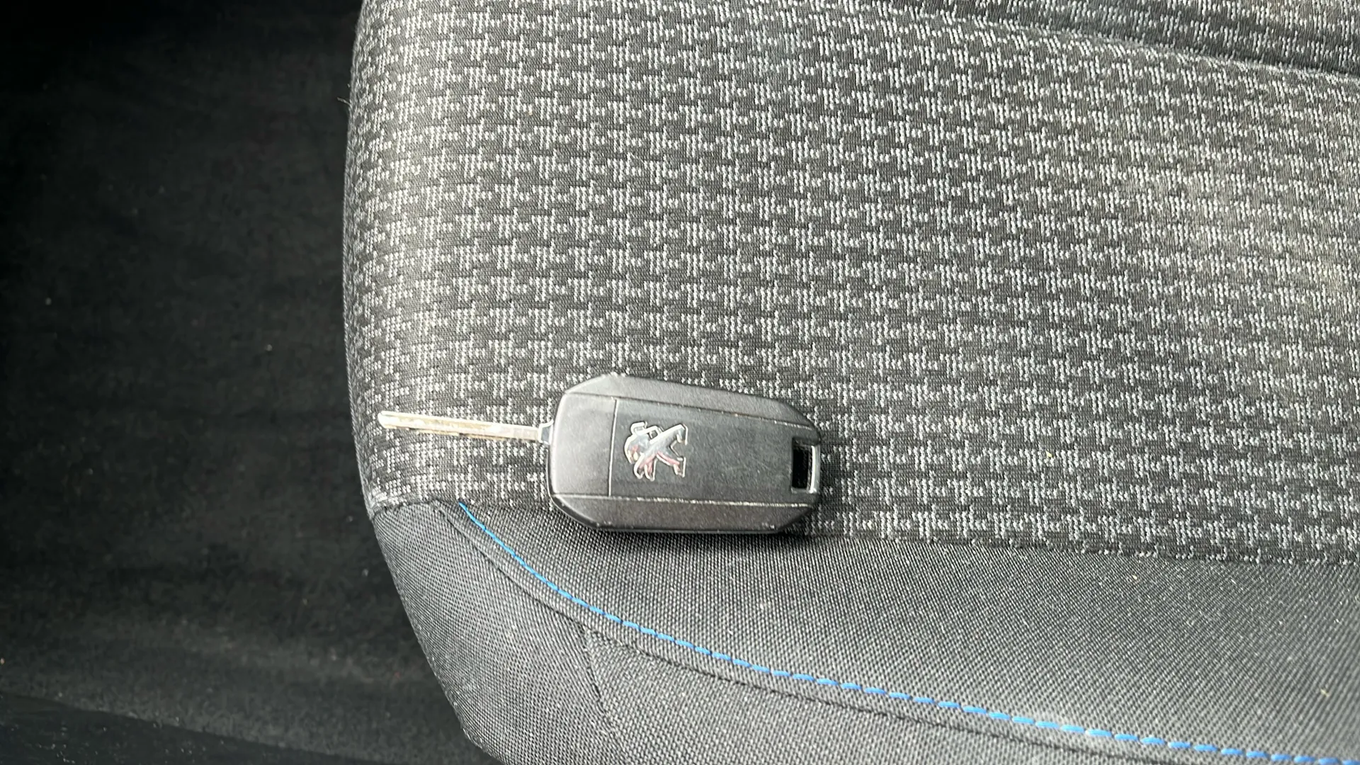 Peugeot 308 Access BlueHDi - foto 26