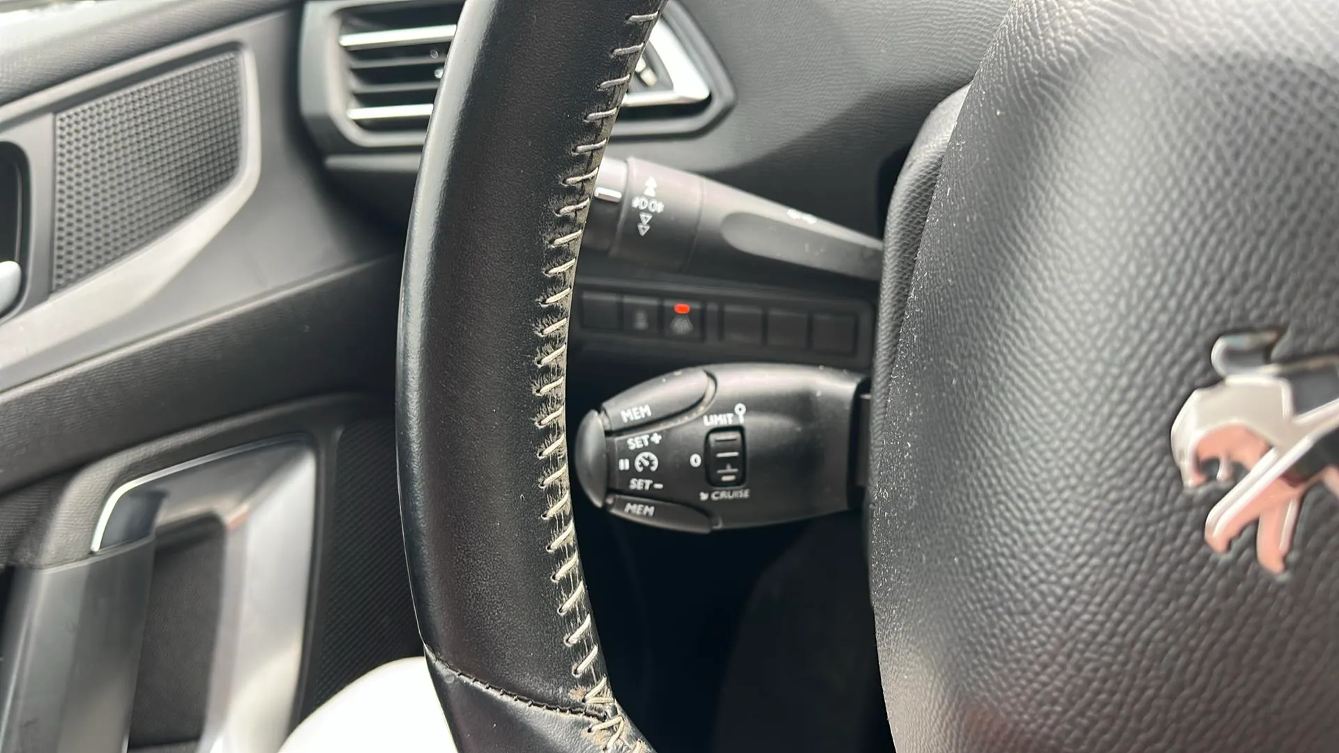 Peugeot 308 Access BlueHDi - foto 23