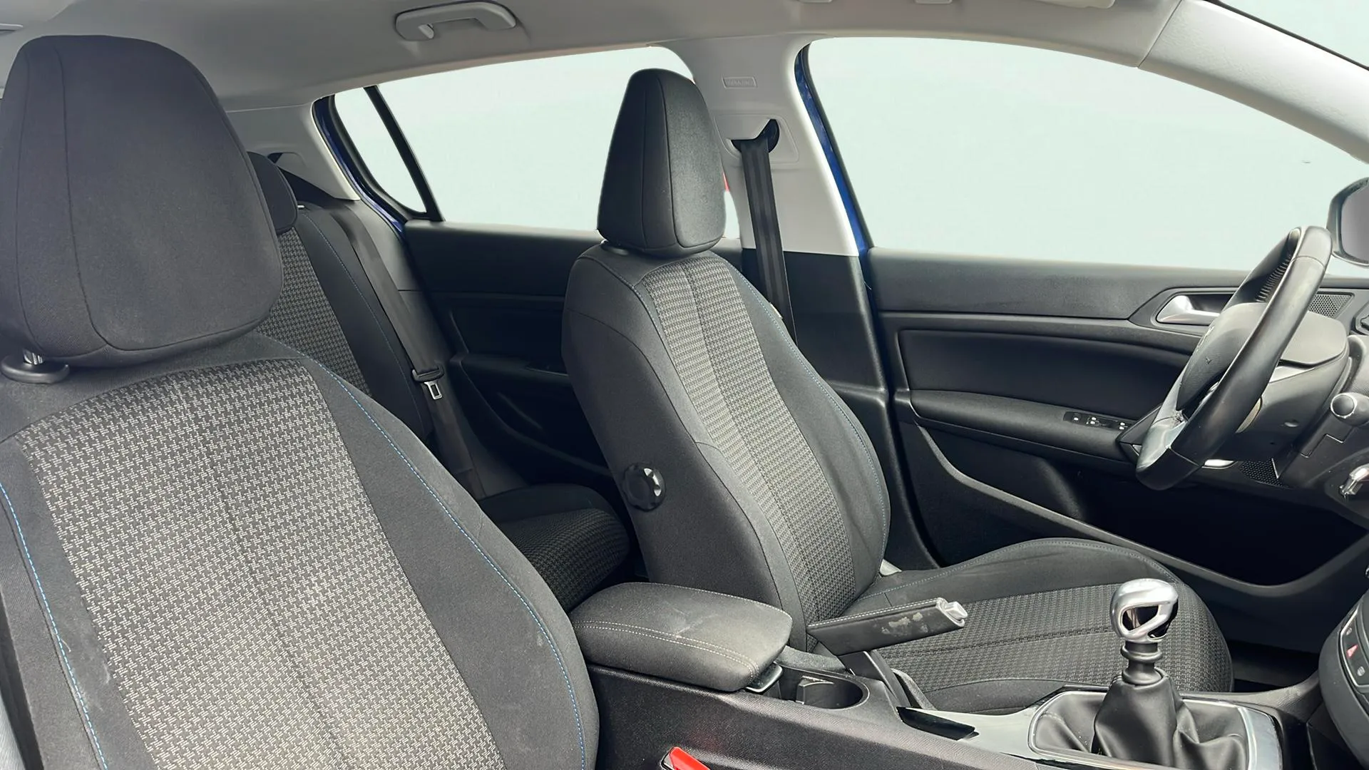 Peugeot 308 Access BlueHDi - foto 15