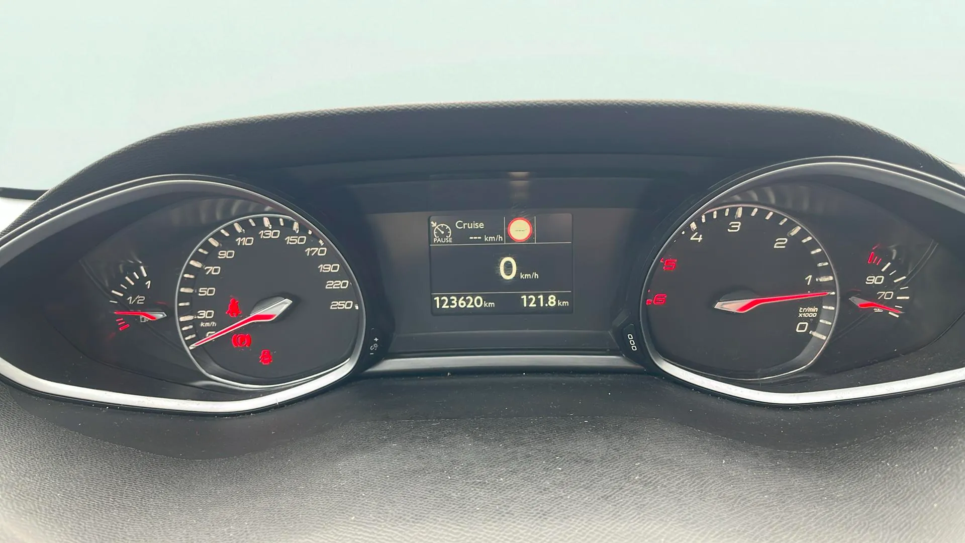 Peugeot 308 Access BlueHDi - foto 12