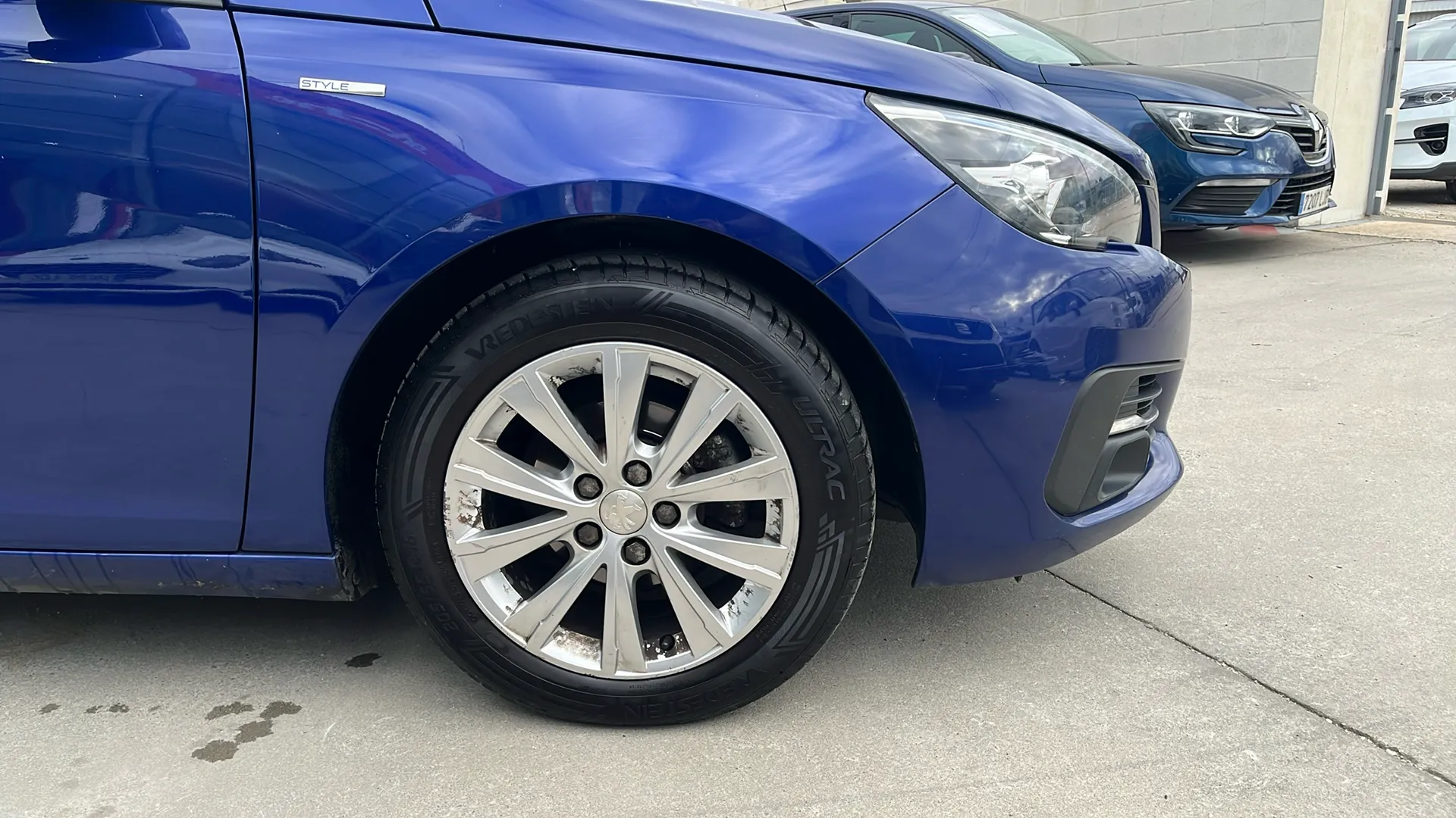 Peugeot 308 Access BlueHDi - foto 27