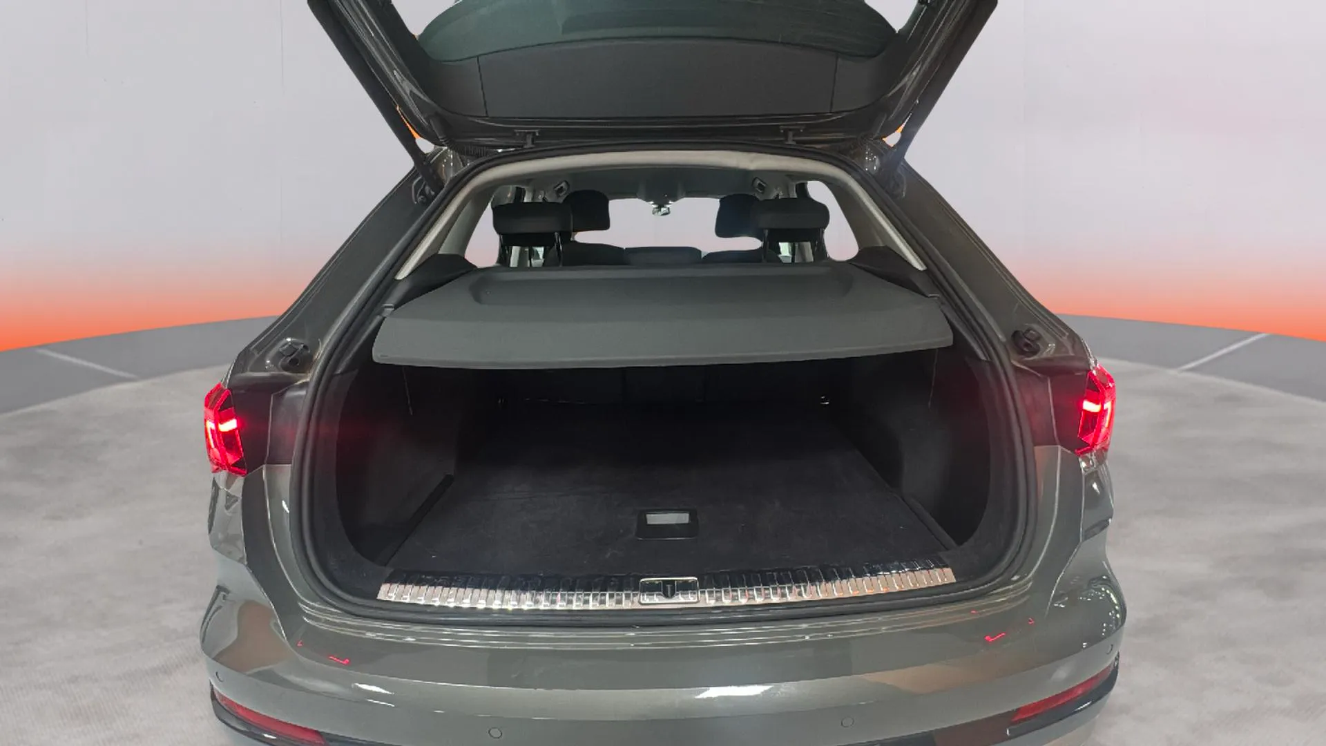 Audi Q3 35 TDI S tronic - foto 12