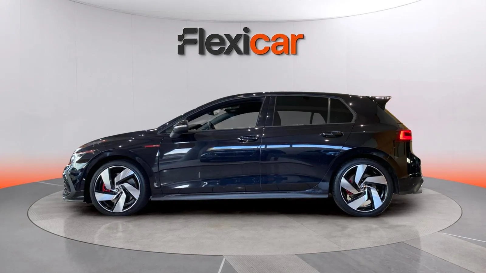 Volkswagen Golf GTI Performance 2.0 TSI DSG - foto 7