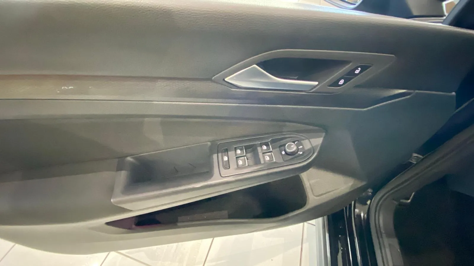 Volkswagen Golf GTI Performance 2.0 TSI DSG - foto 28