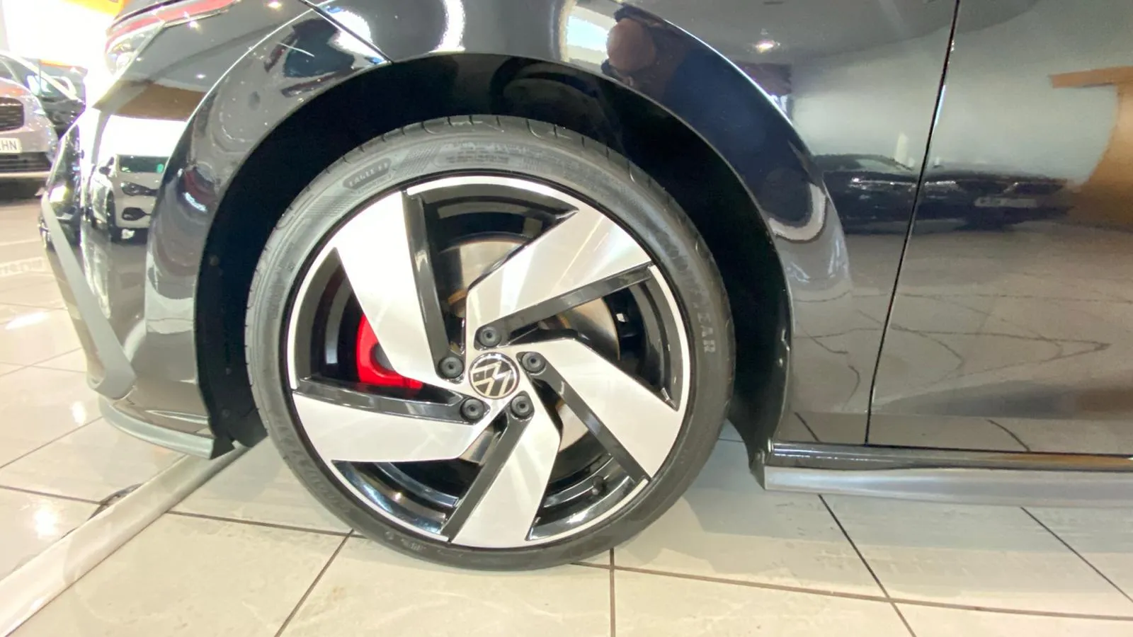 Volkswagen Golf GTI Performance 2.0 TSI DSG - foto 9
