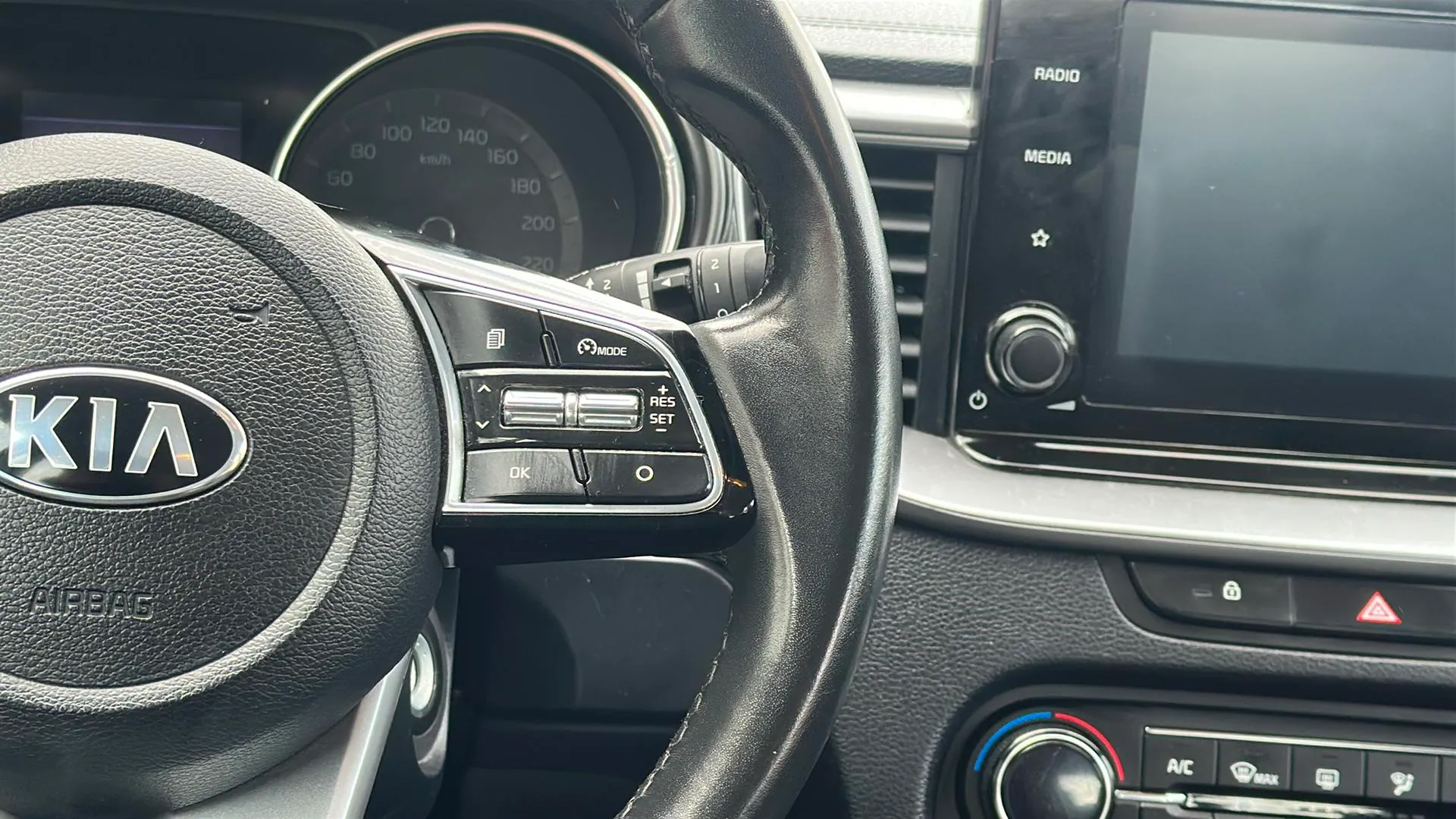 Kia Ceed 1.0 T-GDi - foto 15