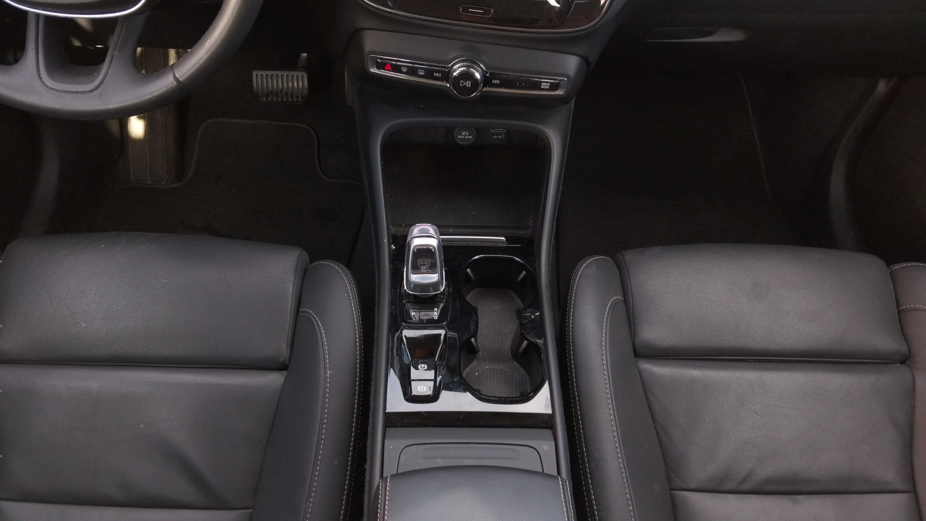 Volvo XC40 1.5 T3 Inscription - foto 21
