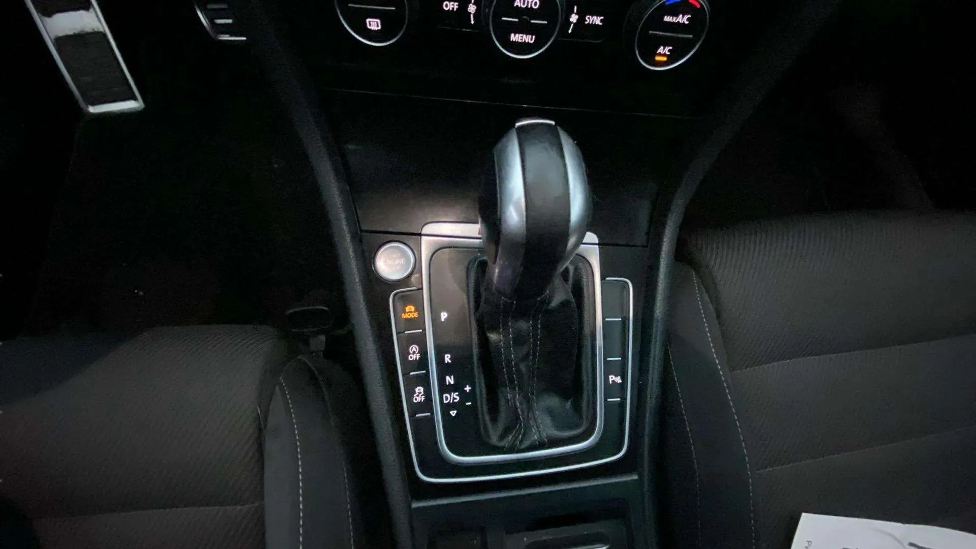 Volkswagen Golf R 2.0 TSI 4Motion DSG - foto 19